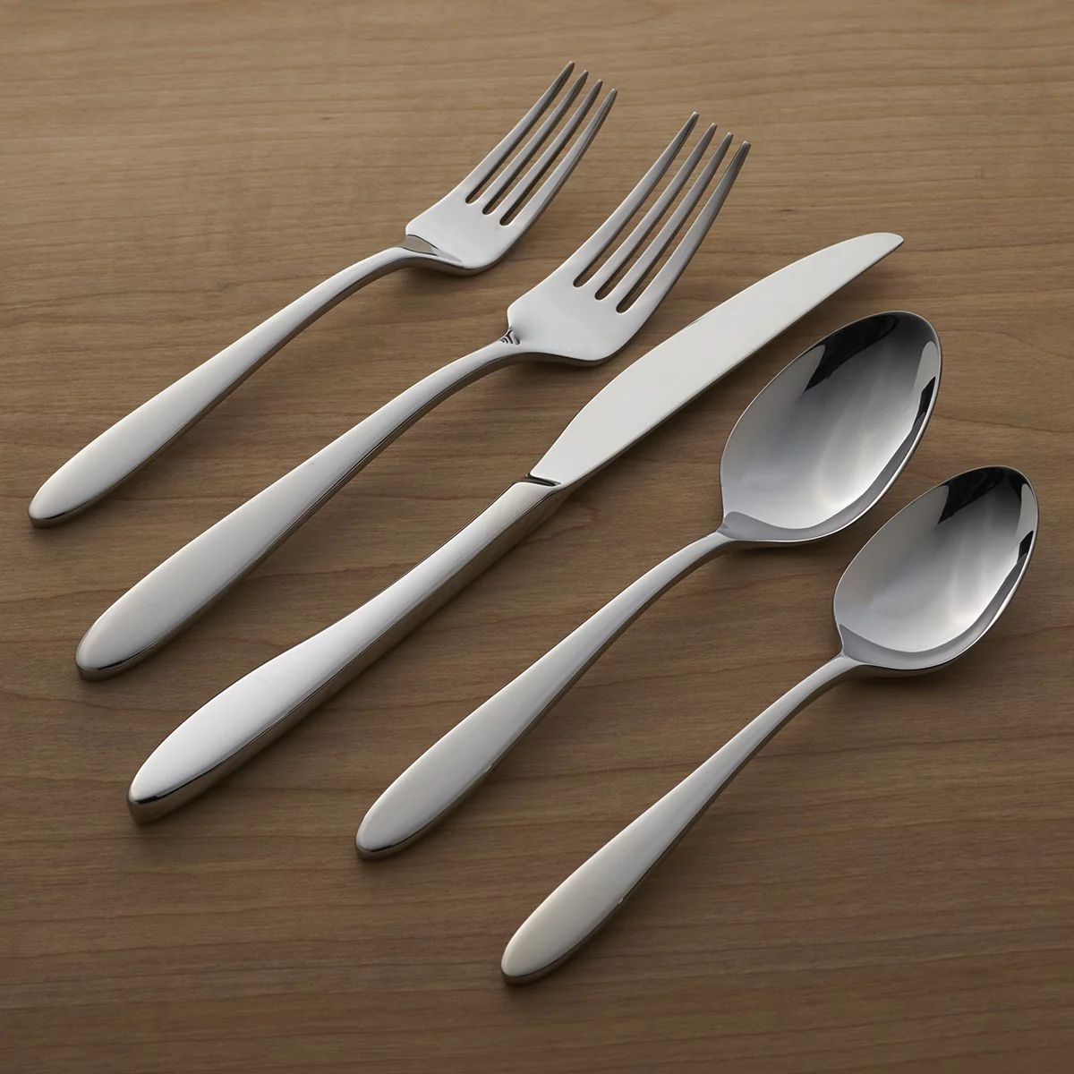 Oneida Solefield 20-Piece Stainless Steel Silverware Set (Service for 4)