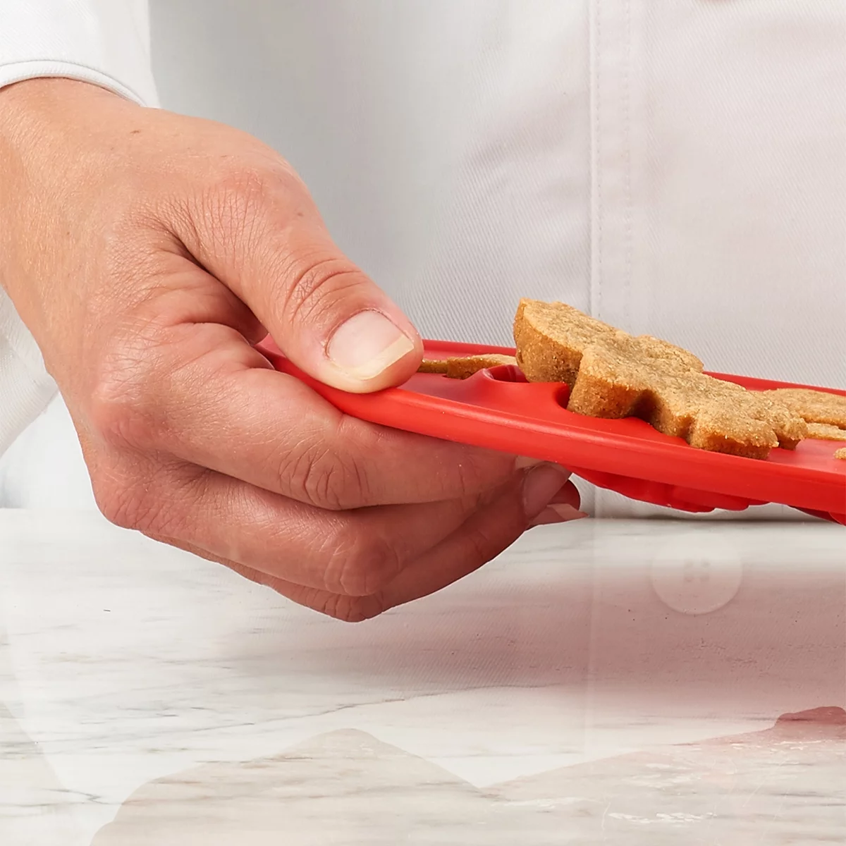 Trudeau Christmas Gingerbreadman Muffin Cake Pan, Structured Silicone, 9