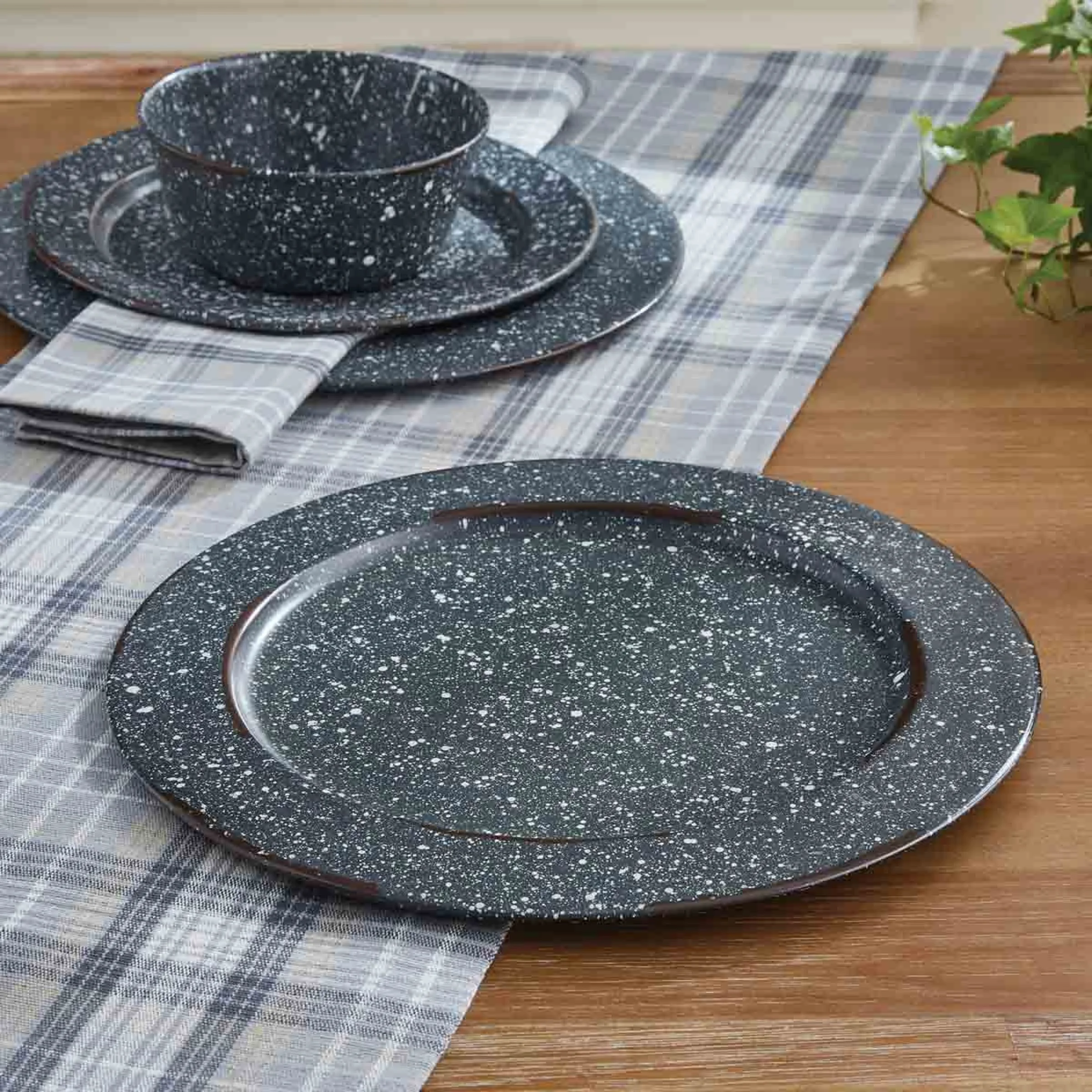 Park Designs Granite Enamelware Charger Set - Gray
