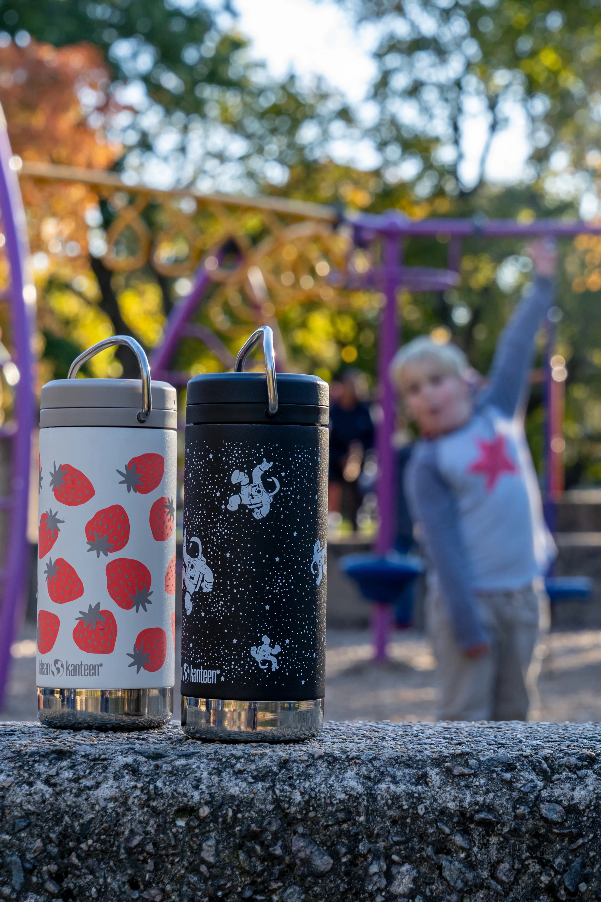 Klean Kanteen 12 fl oz Stainless Steel Insulated Water Bottle Twist Cap Strawberries