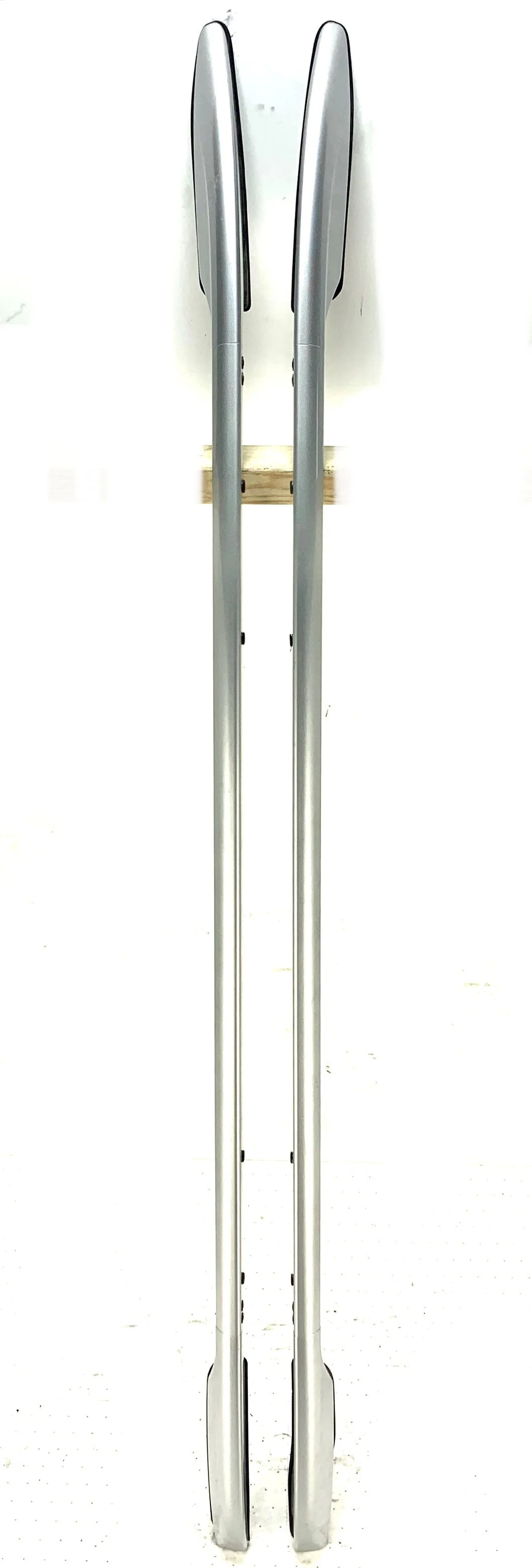 Pre-Owned 2015-2020 Nissan Rogue LH and RH Roof Rack Rails VIN KNM Korea Built Silver OEM (Good)