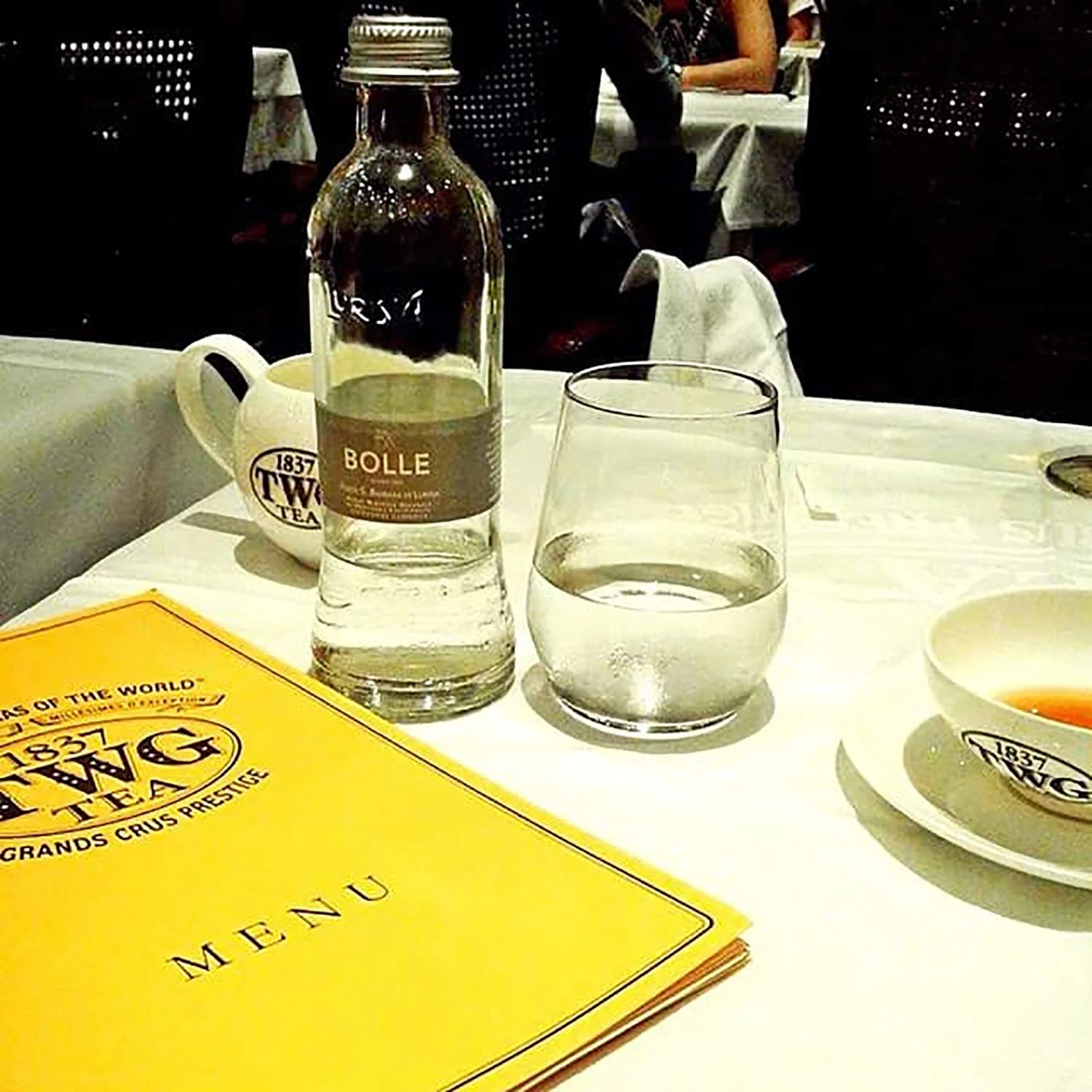 Alu Bolle (Sparkling) Natural Spring Mineral Water, 11 Fl Oz (5 Glass Bottles)