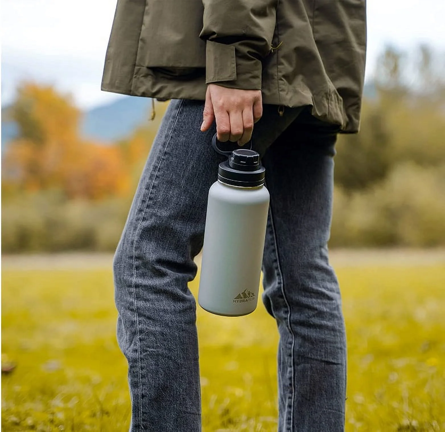 Hydrapeak 32 oz Insulated Water Bottle with Chug Lid - Reusable Leak Proof Stainless Steel Water Bottles, Double Wall Vacuum Insulation | 24 Hours Cold and 12 Hours Hot (Seashell)