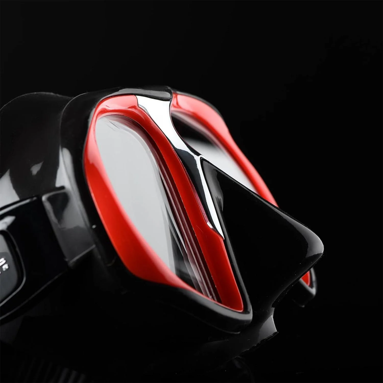 Aquatics Medium Fit Subframe Diving Mask Wtih Ultra Clear Lenses