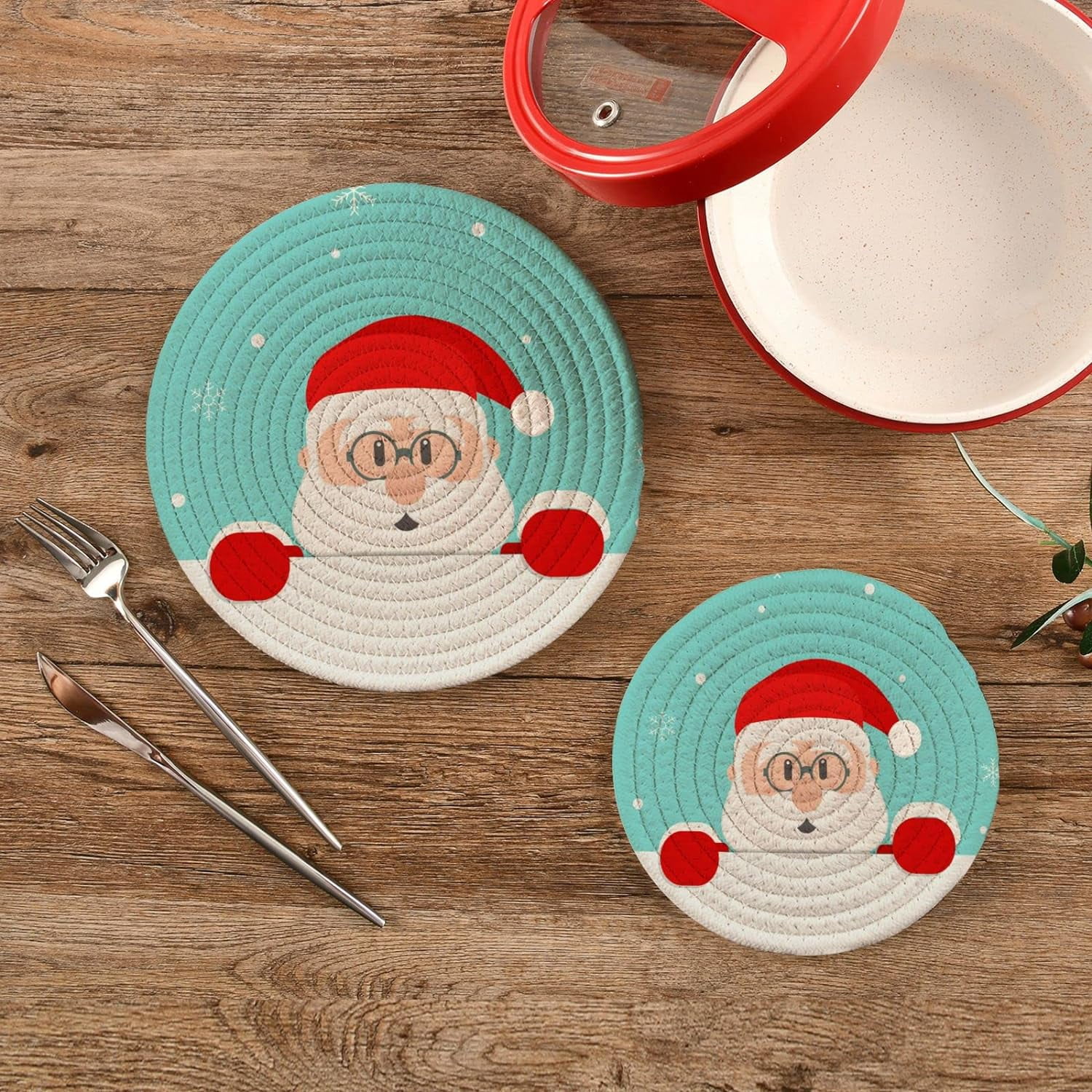GZHJMY Santa Clauschristmas Snowflake Heat Resistant Trivets Potholders 2PCS, Round Cotton Weave Handmade Pot Holder, Non-Slip Hot Mats Kitchen Dining Plate Mat5 for Kitchen Pans Bowl Teapot
