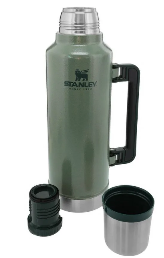 STANLEY CLASSIC LEGENDARY BOTTLE | 2 QT - HAMMERTONE GREEN