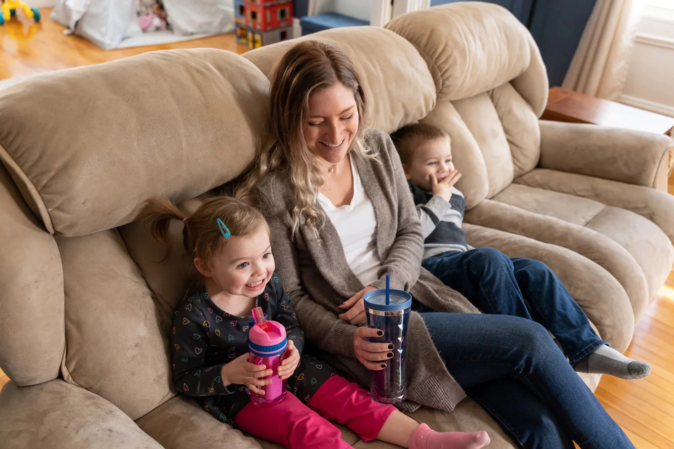 Cool Gear 4-Pack 18 oz Tritan Shatter Resistant Leakproof Water Bottle, Textured Silicone Band with Sipper Lid