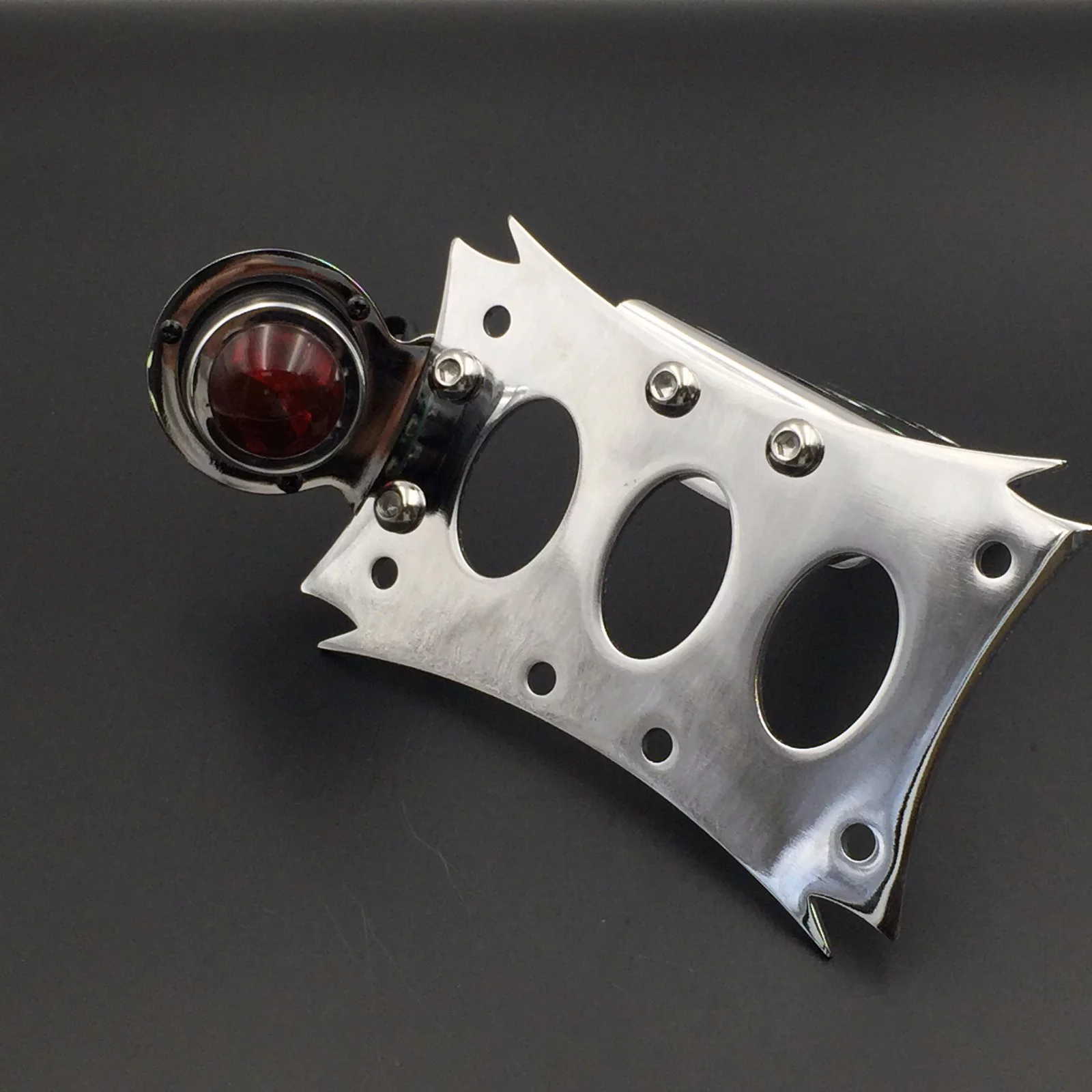 HTT-MOTOR Motorcycle Chrome Horizontal Vertical Zigzag Side Mount License Plate Bracket 7x4 BK CD Round LED Tail Brake Light Integrated For Harley Touring Bobber Chopper Honda Kawasaki Suzuki Yamaha