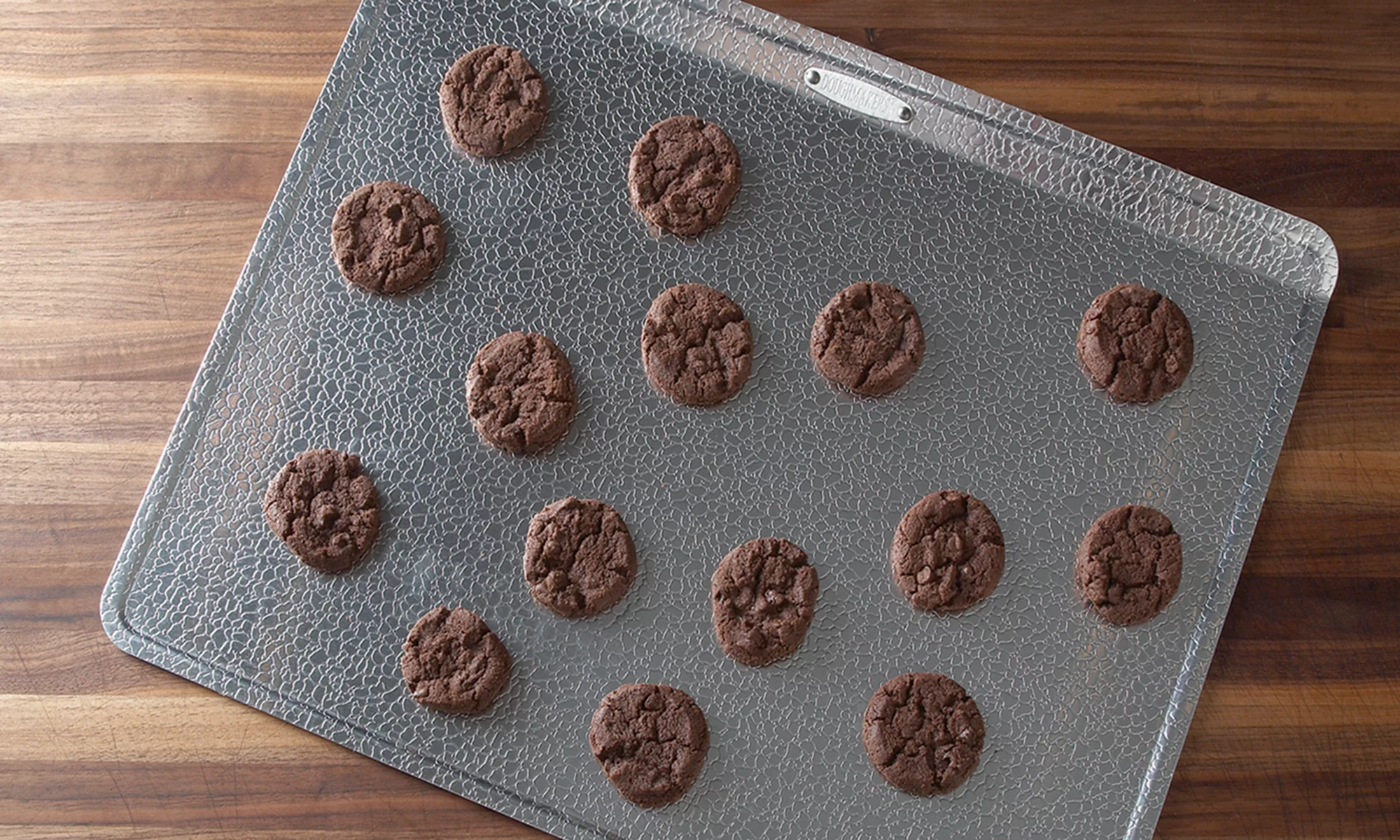 Doughmakers Grand Cookie Sheet & Biscuit Sheet Bakeware Bundle, Set of 2, 10 x 14