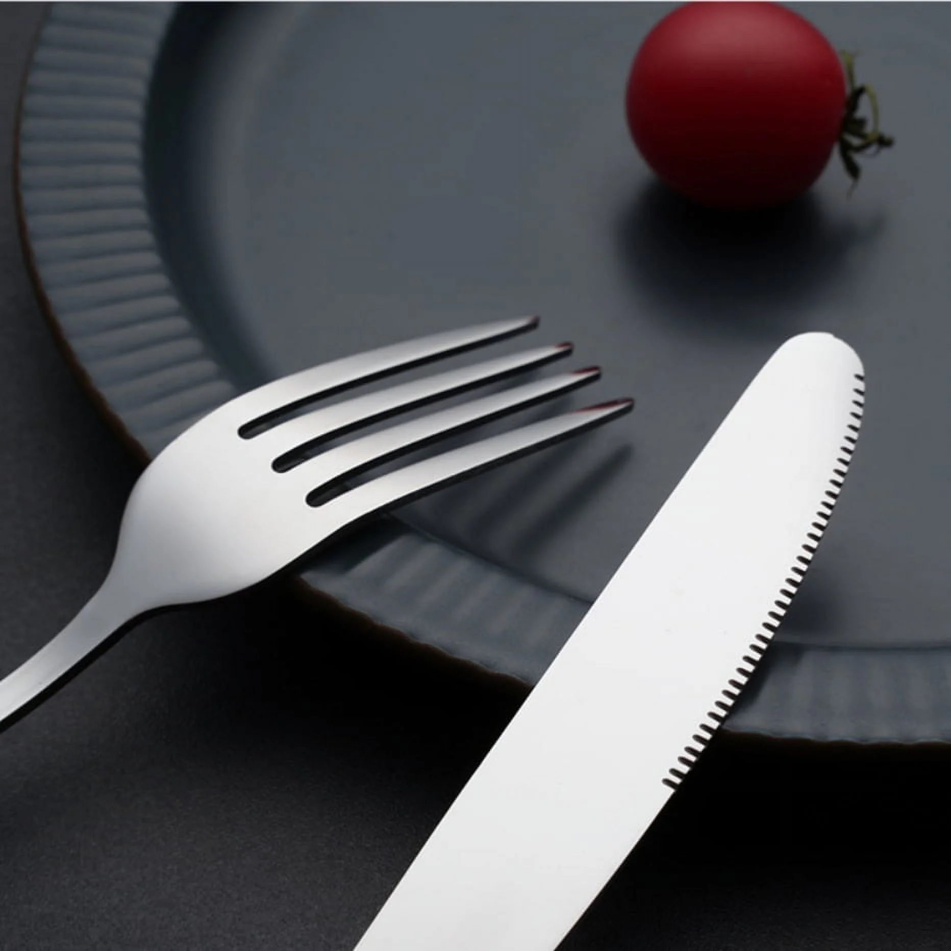 20 Piece Silverware Set, Premium Silverware Mirror Polished Cutlery Set, Stainless Steel Flatware Sets Service for 4, Spoons Forks Knifes Utensils, Tableware Sets for Home & Kitchen, Dishwasher Safe