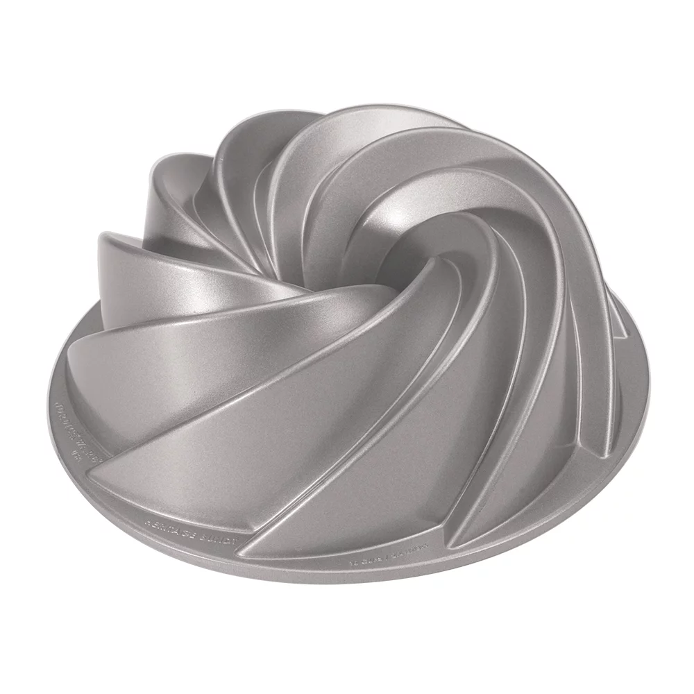 Nordic Ware Cast Aluminum Heritage Bundt Pan