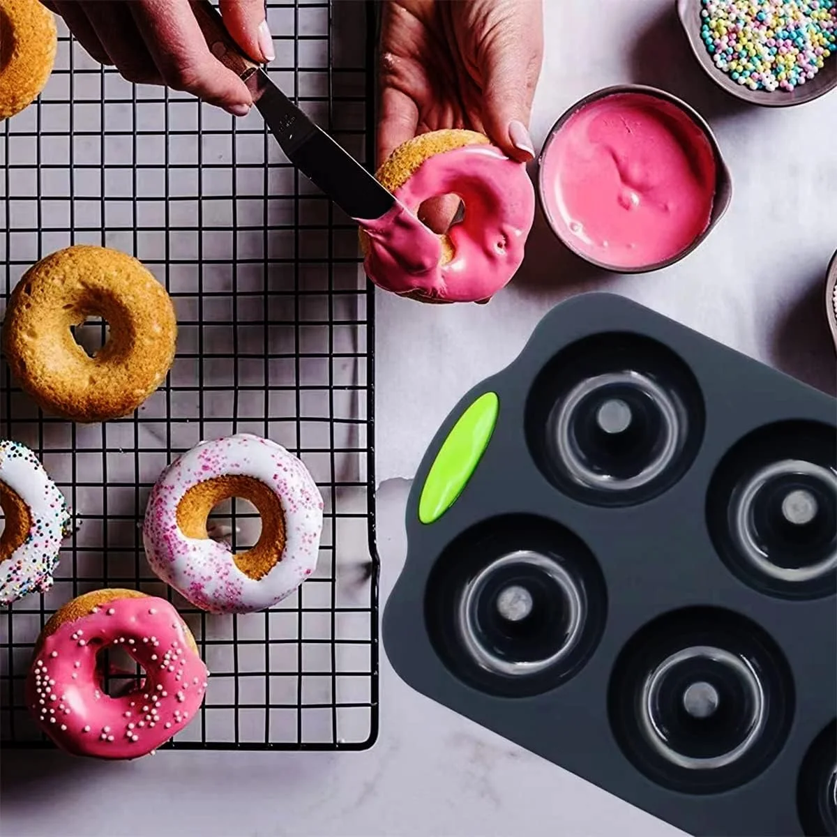 Donut Pan, Silicone Donut Mold, Silicone Pancake/Bagel Mold, Baking Doughnut Machine, Non-Stick Donut Mold, Food Grade Silicone, BPA-Free, Non-Stick Donut Pan Muffin Cake Bagel Making Tray