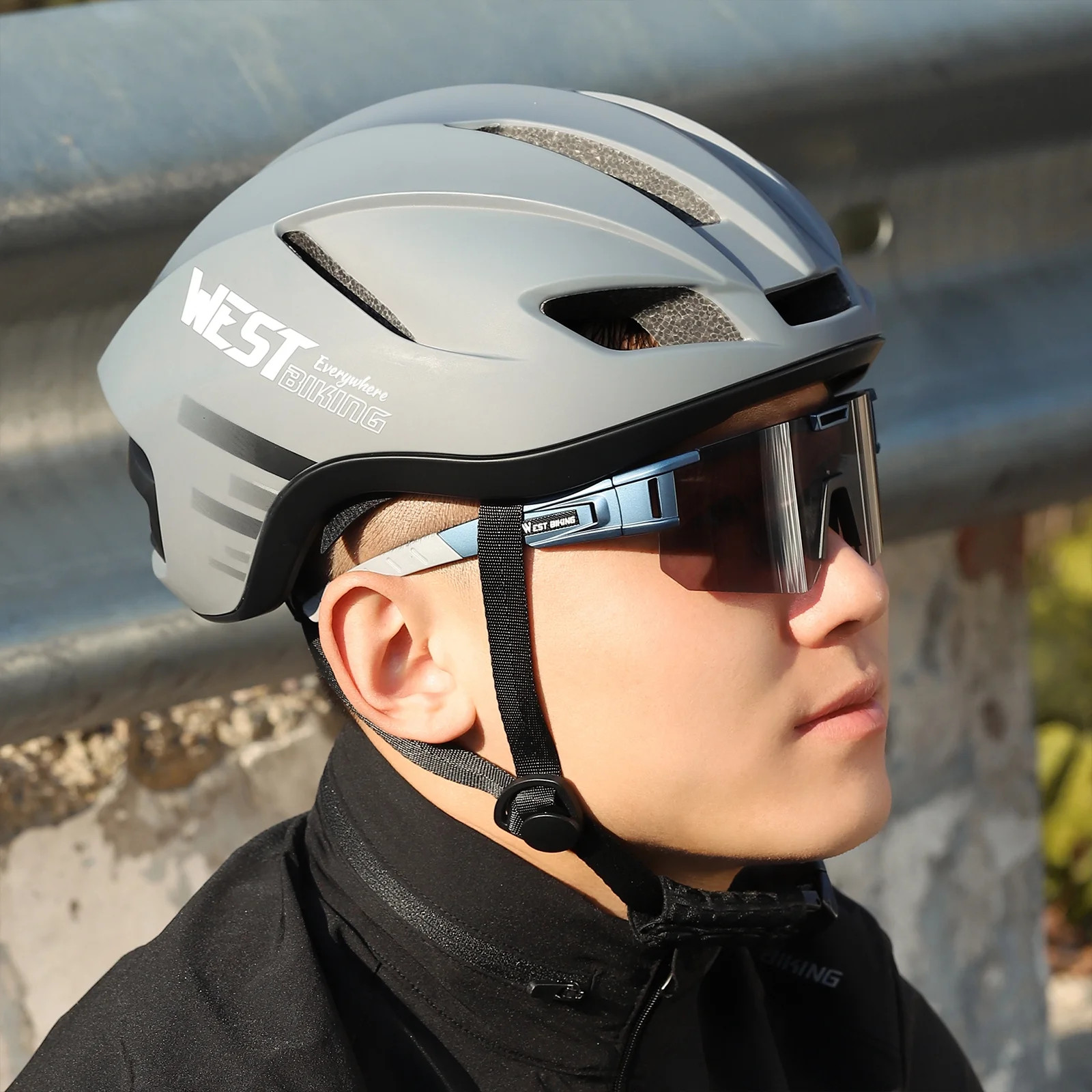 Breathable Cycling Helmet with Tail Light, Ultralight Bike Safety