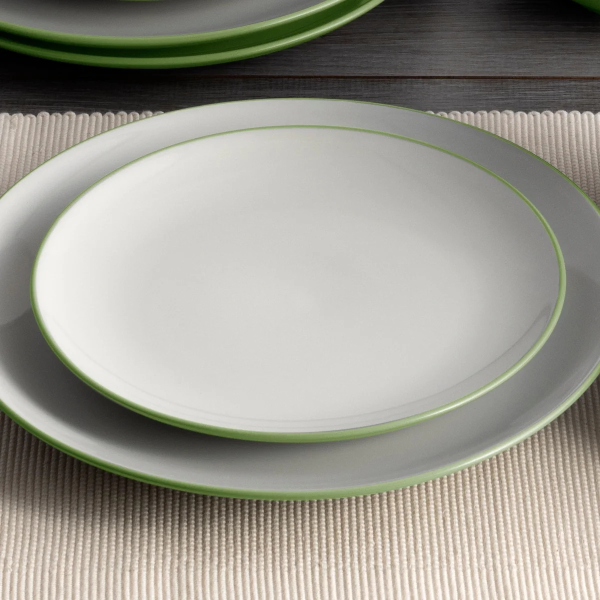 Noritake Colorwave Apple Coupe Round Platter