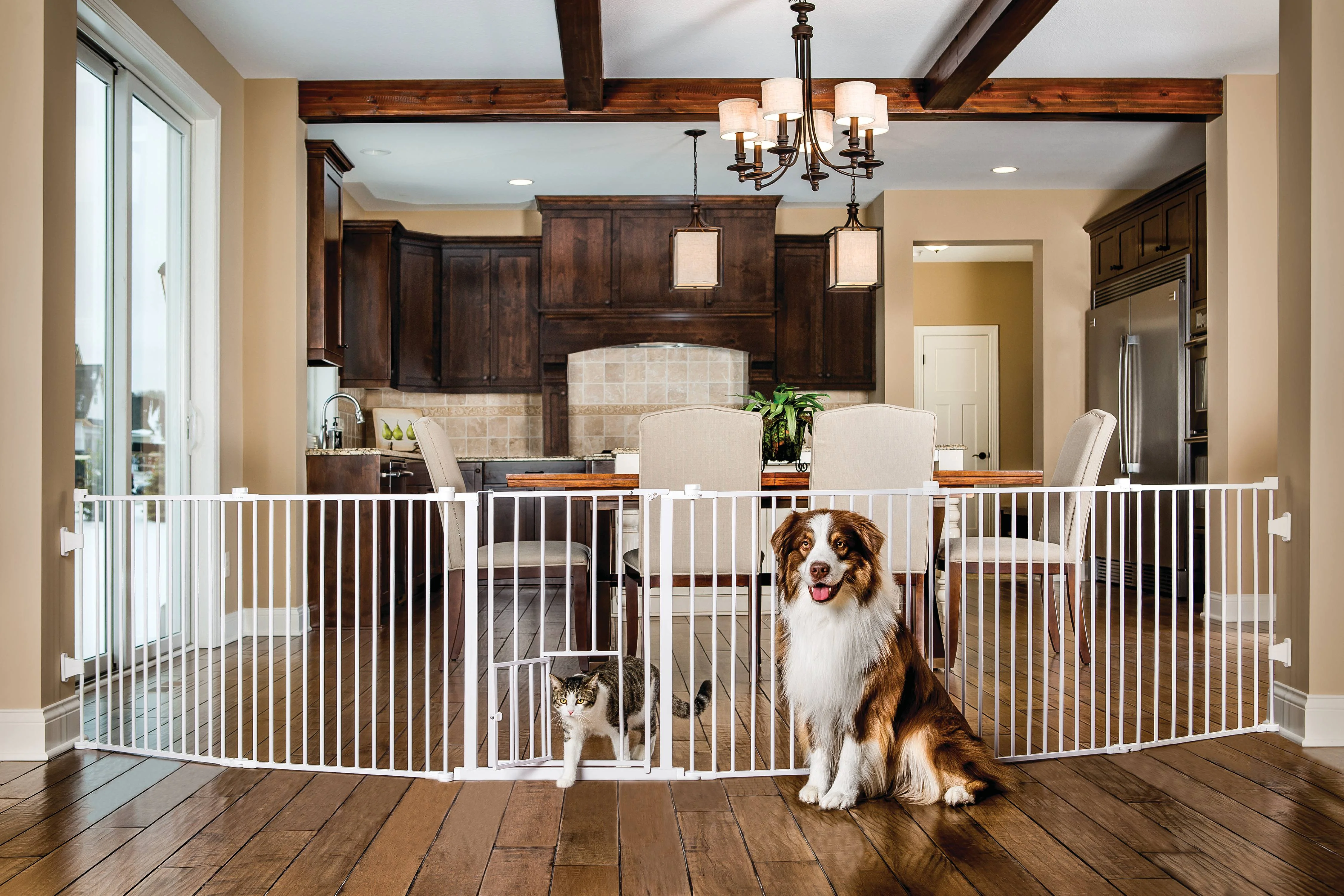 Carlson Pet Products 2-in-1 Super Wide Pet Pen and Gate