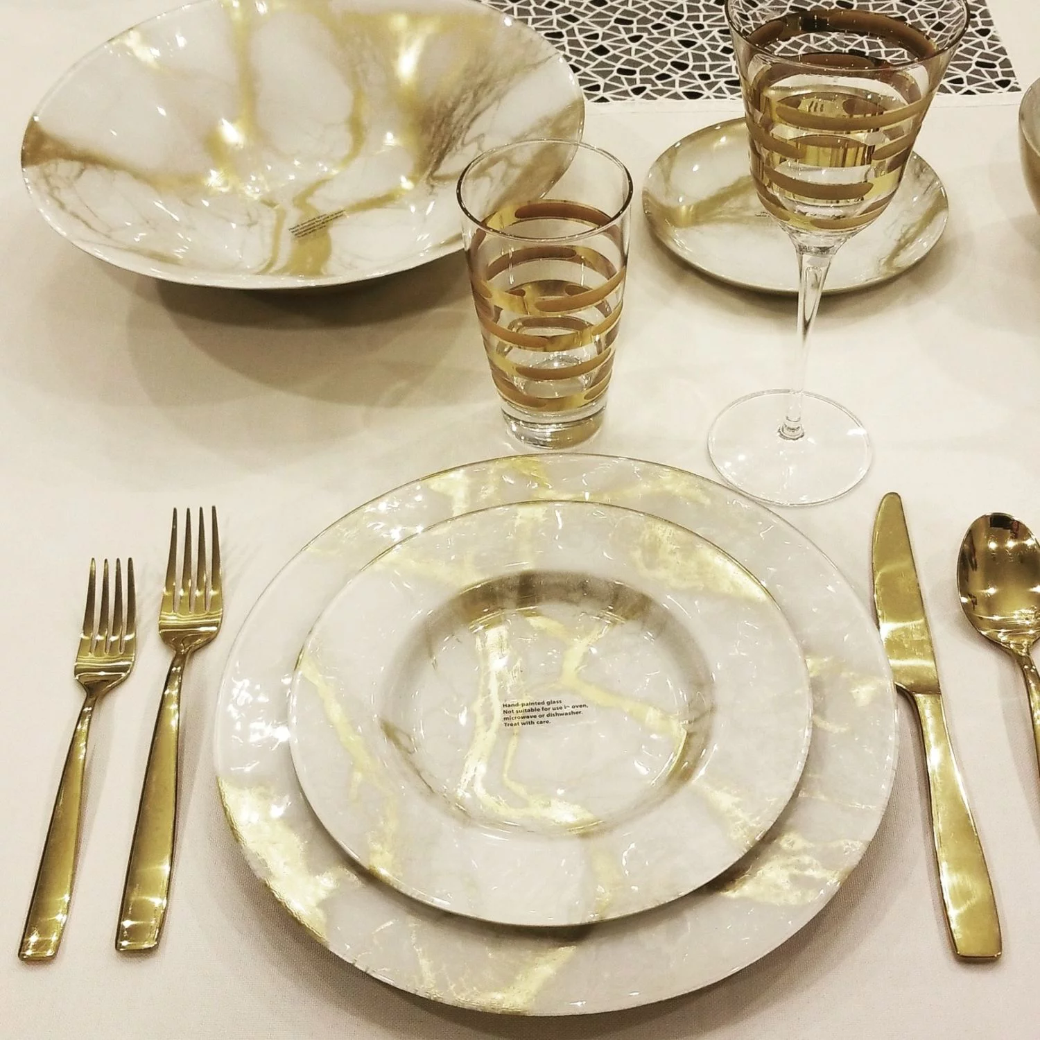 Classic Touch MB151 11.75 in. White Gold-Marble Salad Bowl