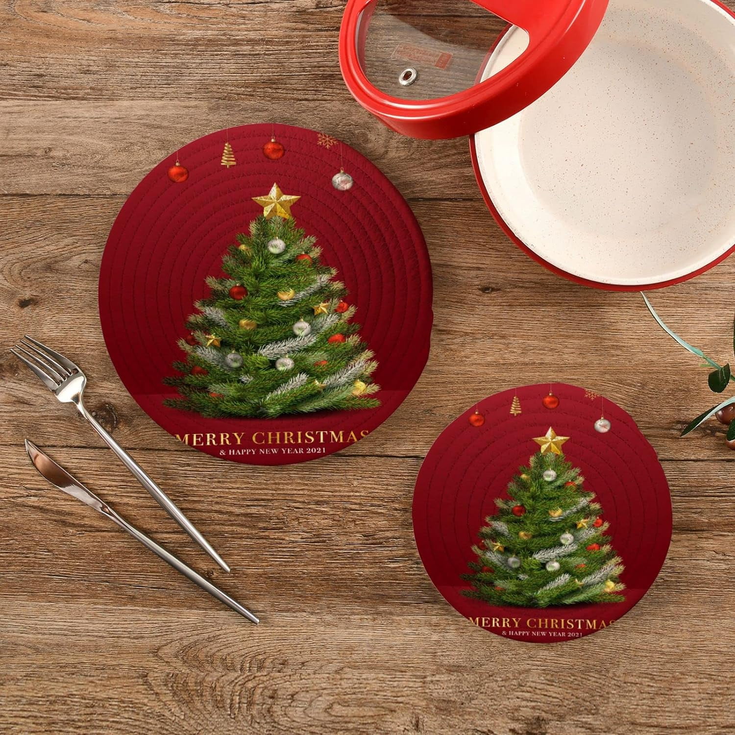 GZHJMY Christmas Tree Heat Resistant Trivets Potholders 2PCS, Round Cotton Weave Handmade Pot Holder, Non-Slip Hot Mats Kitchen Dining Plate Mat for Kitchen Pans Bowl Teapot