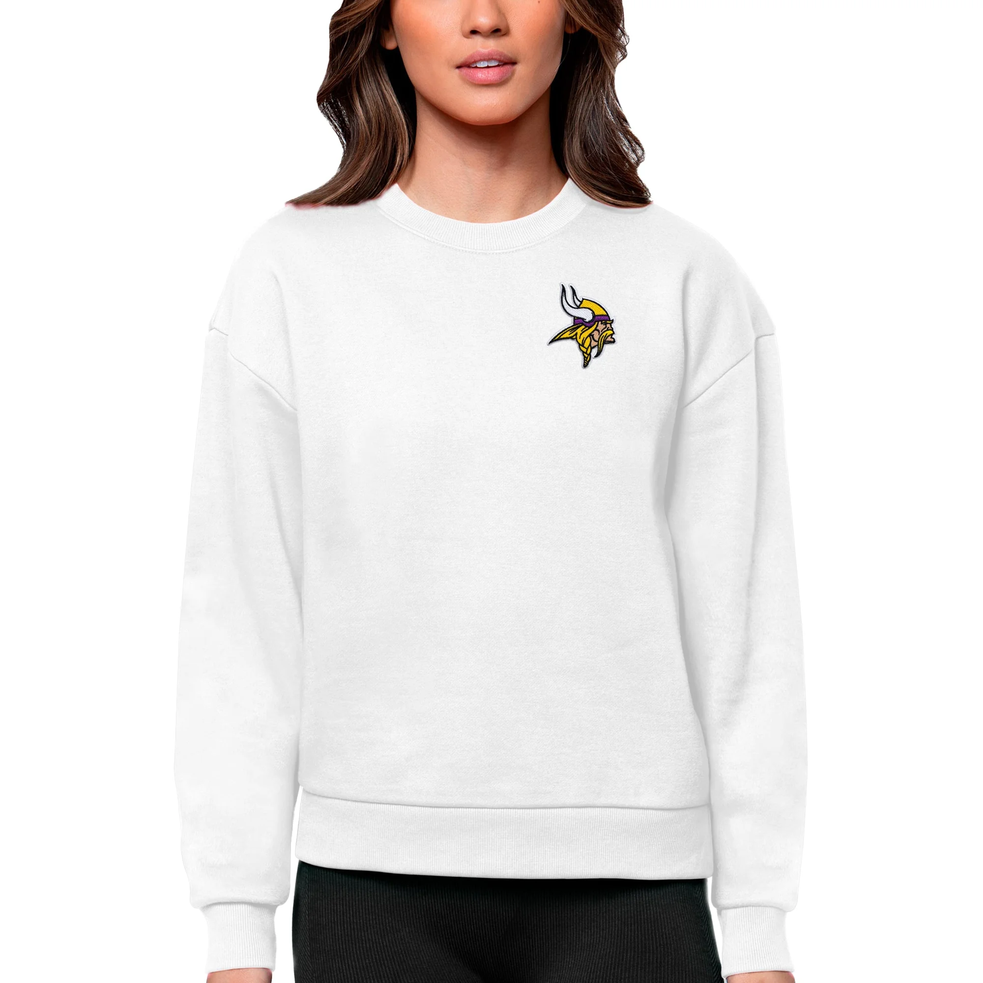 Women's Antigua White Minnesota Vikings Victory Crewneck Pullover Sweatshirt