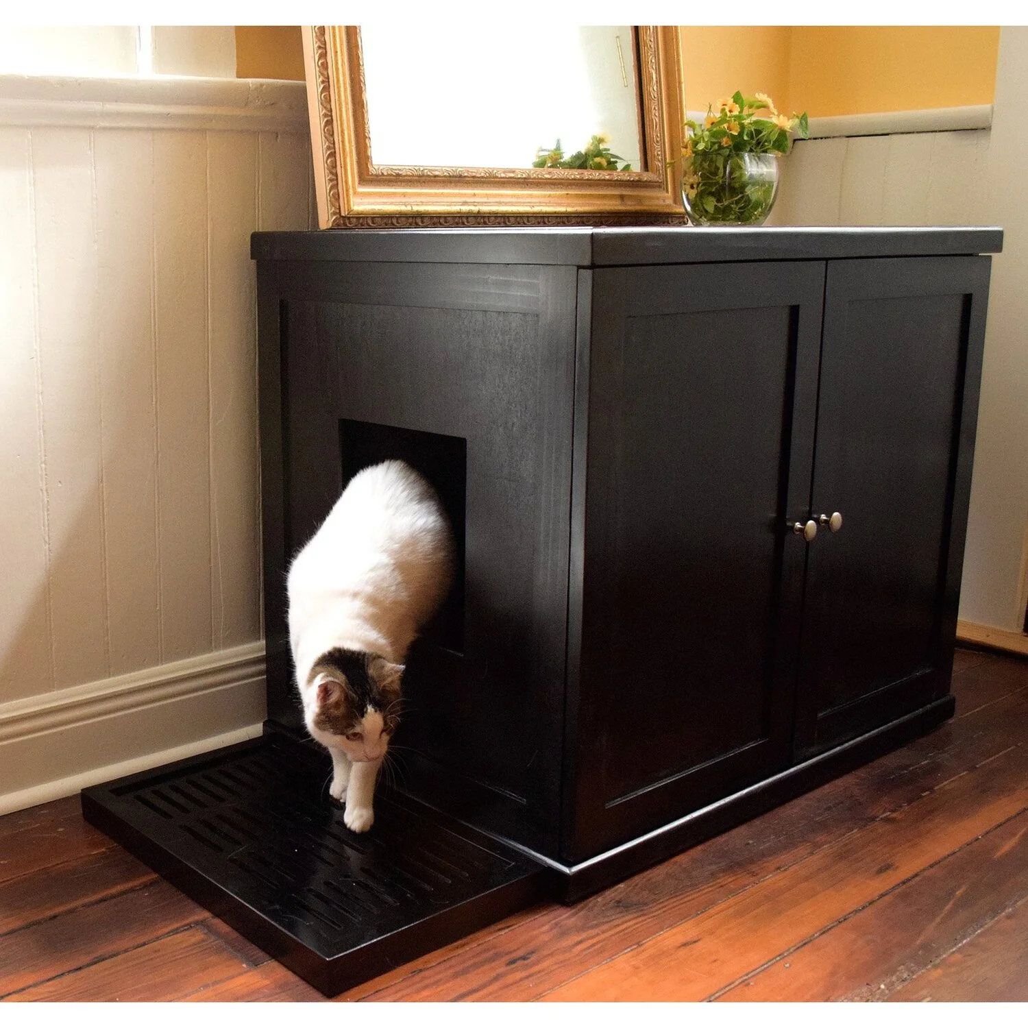 HomeStock Victorian Elegance Refined Litter Box