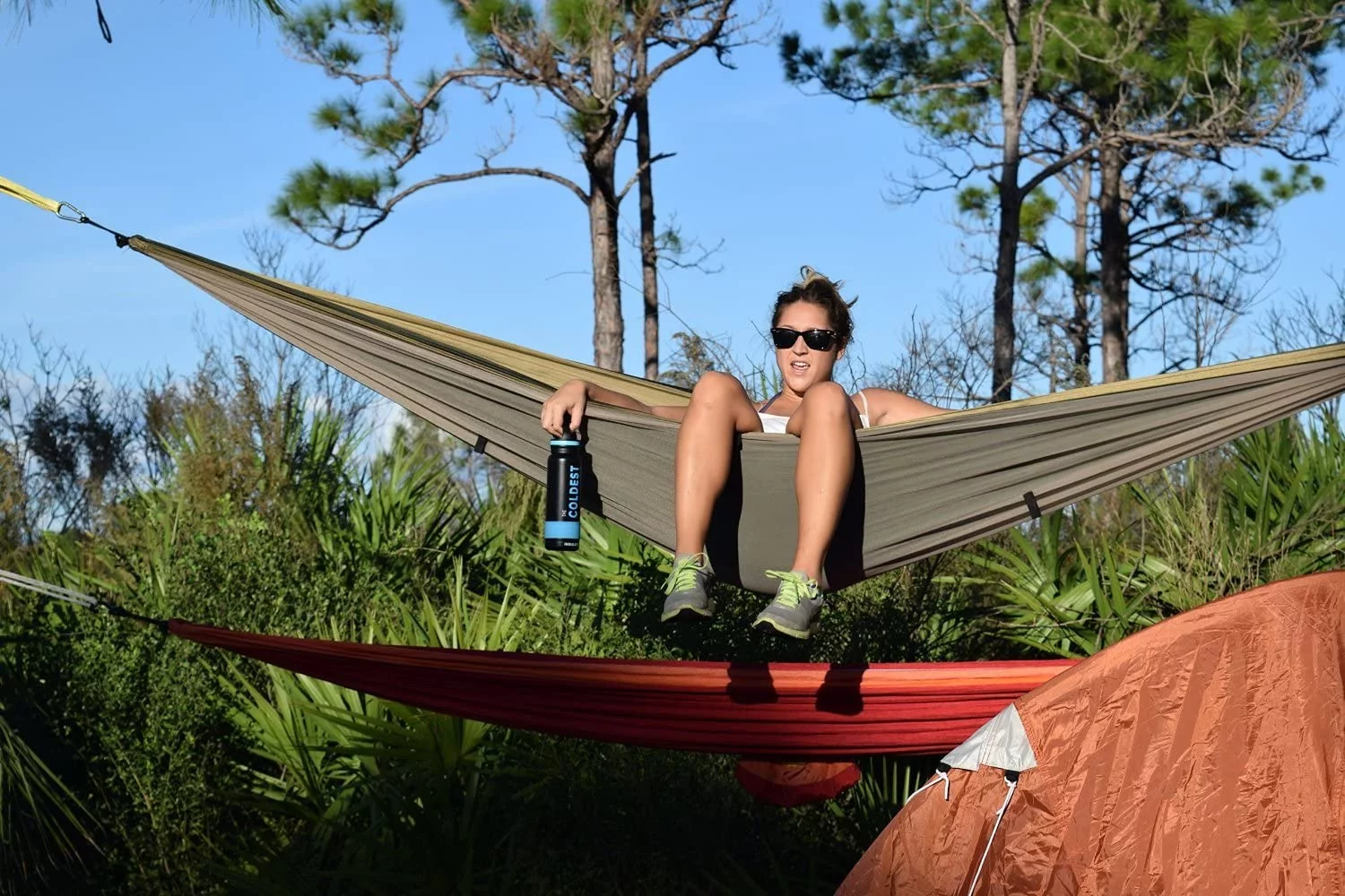 The Coldest Water Bottle 21oz Standard Mouth Insulated Stainless Thermos ( Crimson Red, 21oz)