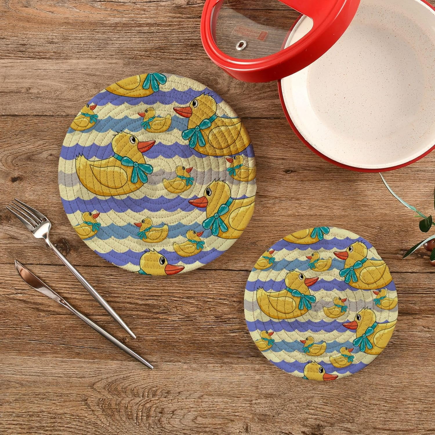 SKYSONIC Pot Holders Trivets set, 2 Pcs,Little Ducks Potholders for Kitchen Thread Weave Trivets for Hot Dishes/Pot/Bowl/Teapot/Hot Pot Holders