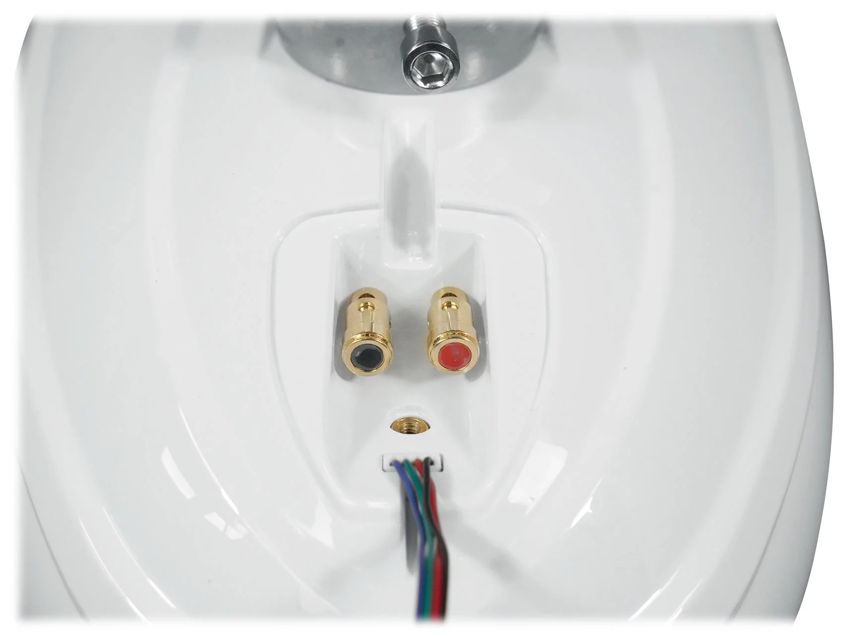 4) Memphis MXA62TW White 6.5