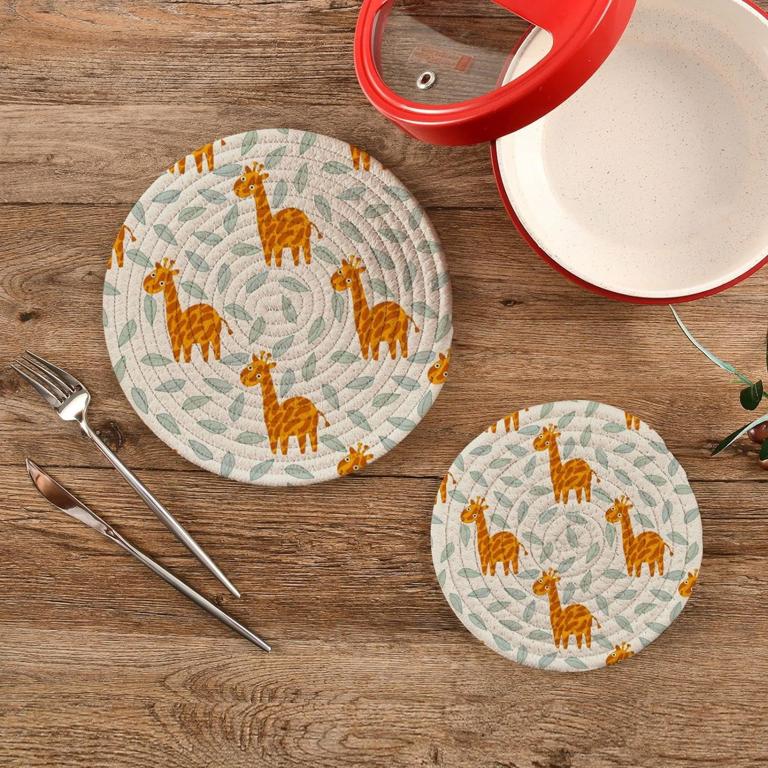 SKYSONIC Pot Holders Trivets set, 2 Pcs,Cartoon Summer Giraffes Potholders for Kitchen Thread Weave Trivets for Hot Dishes/Pot/Bowl/Teapot/Hot Pot Holders