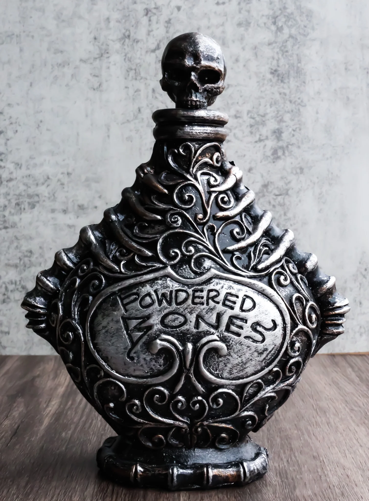 Witchcraft Mad Doctor Skeleton Spine Powdered Bones Skull Potion Bottle