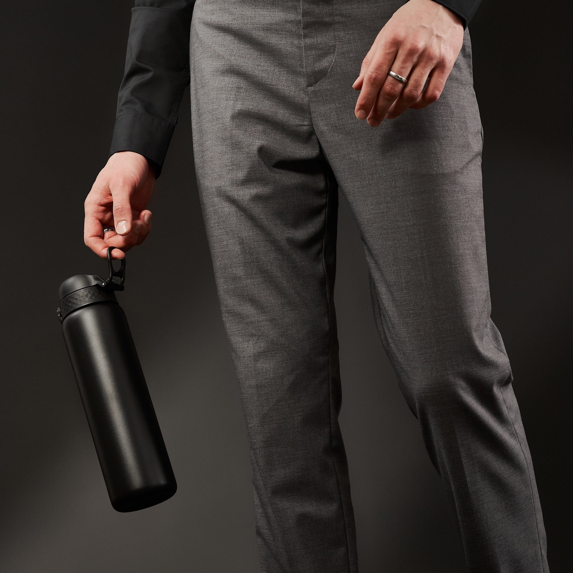 ION8 Leak Proof Flip-Top 1 Litre Stainless Steel Water Bottle, Dishwasher-Safe, Black, 1000ml (32oz)