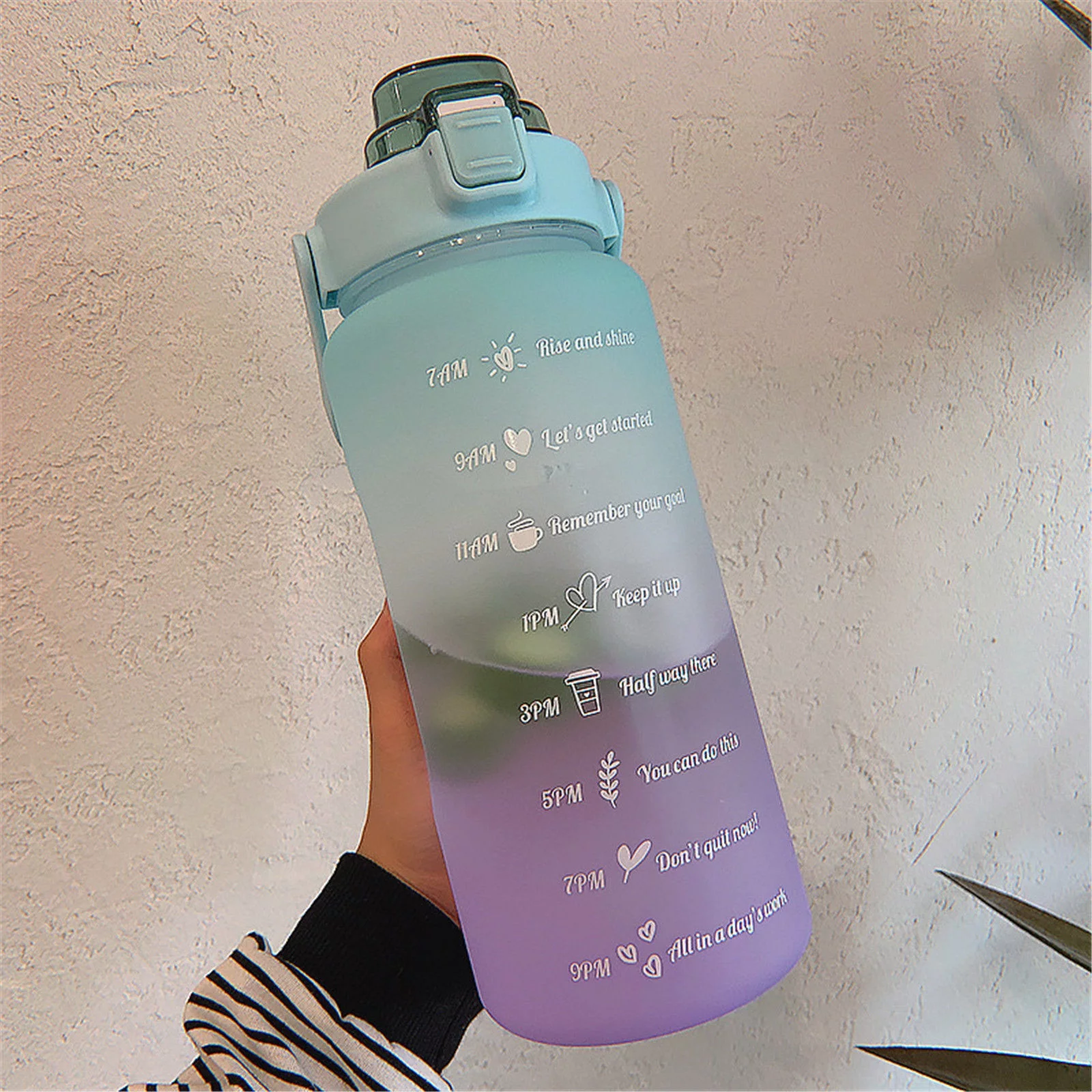 2000ml Sports Water Bottle Summer Portable Large Capacity Water Bottle For Kids And Adults With Straw