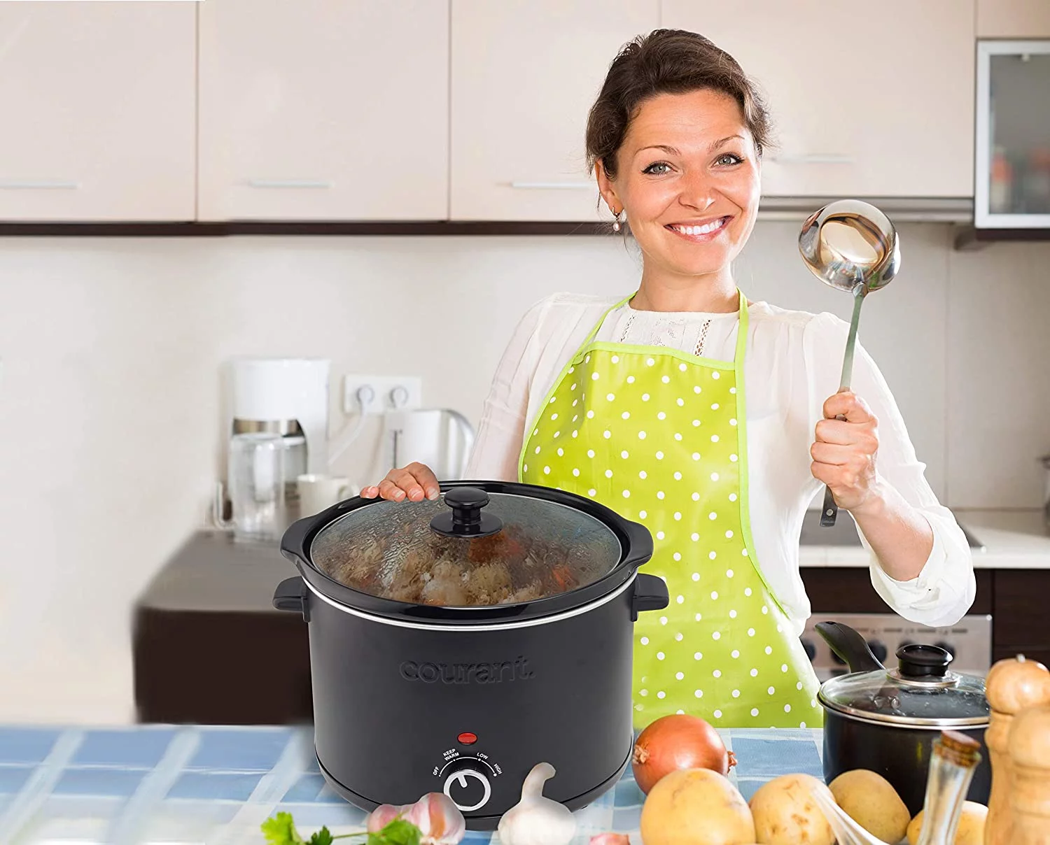 Courant CSC-5024K 5qt Round Slow Cooker Matt Black