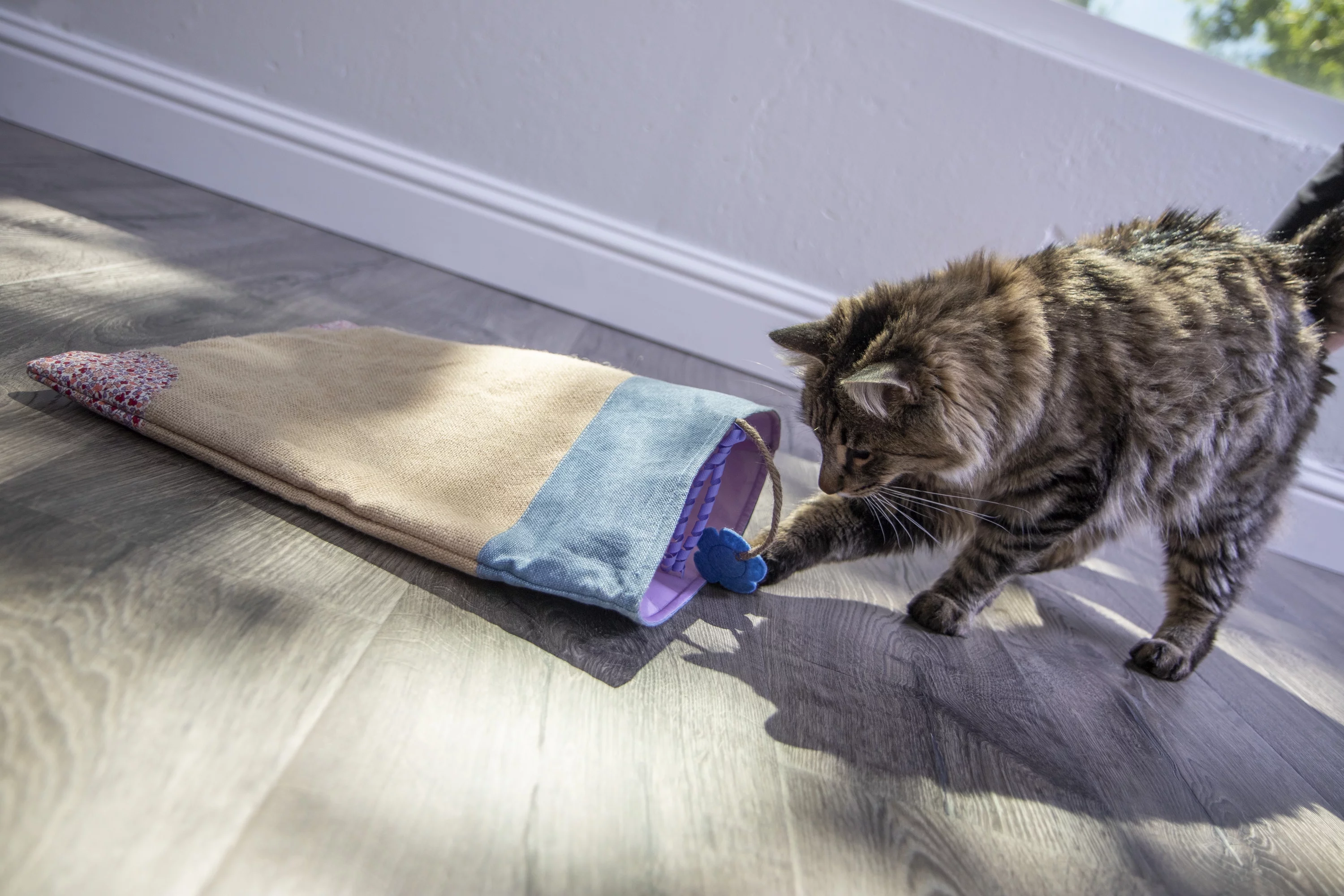 Petlinks Garden Flower Sack Crinkle Hideout Cat Toy