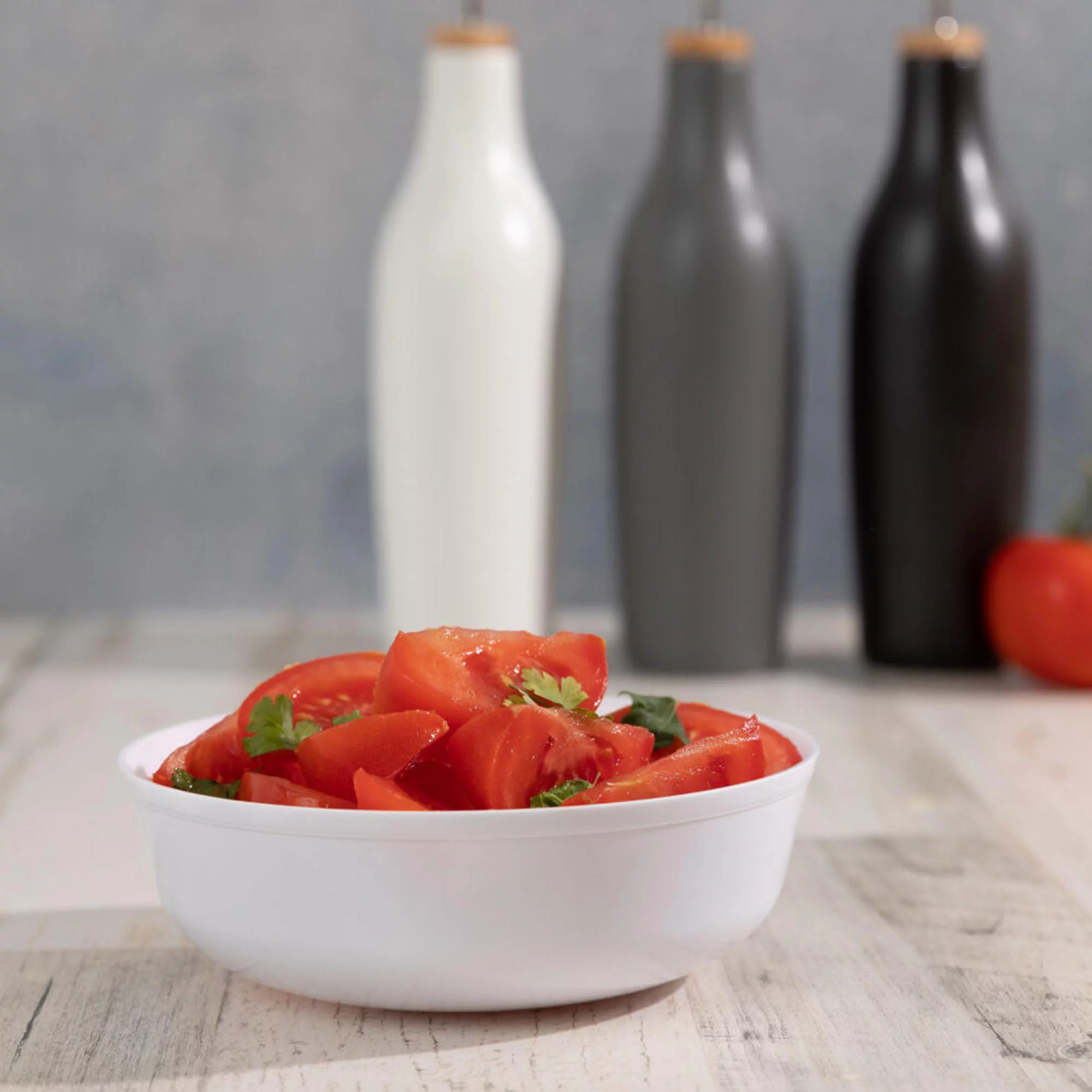 (10 PACK) EcoQuality 16 oz Round White Plastic Bowls Edge Collection - Disposable China Like Party Bowls, Heavy Duty Salad Bowls, Serving Bowl, Dessert, Wedding, Serveware