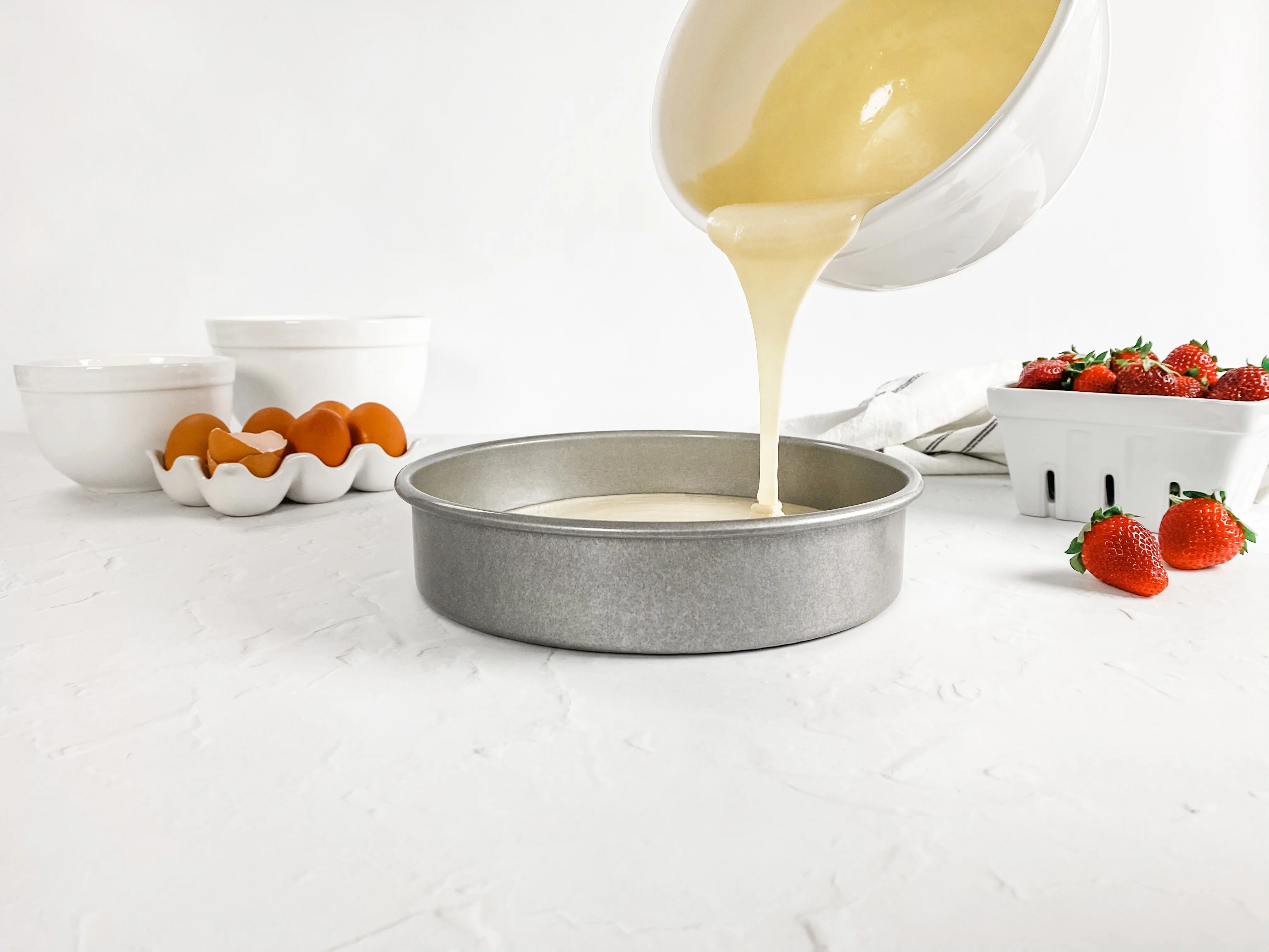 USA Pan Nonstick Round Cake Pan, 10-Inch