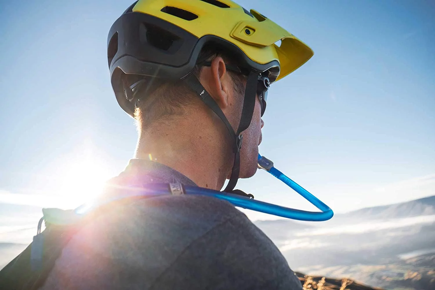 CamelBak Repack LR 4 50 oz Hydration Pack Camelflage