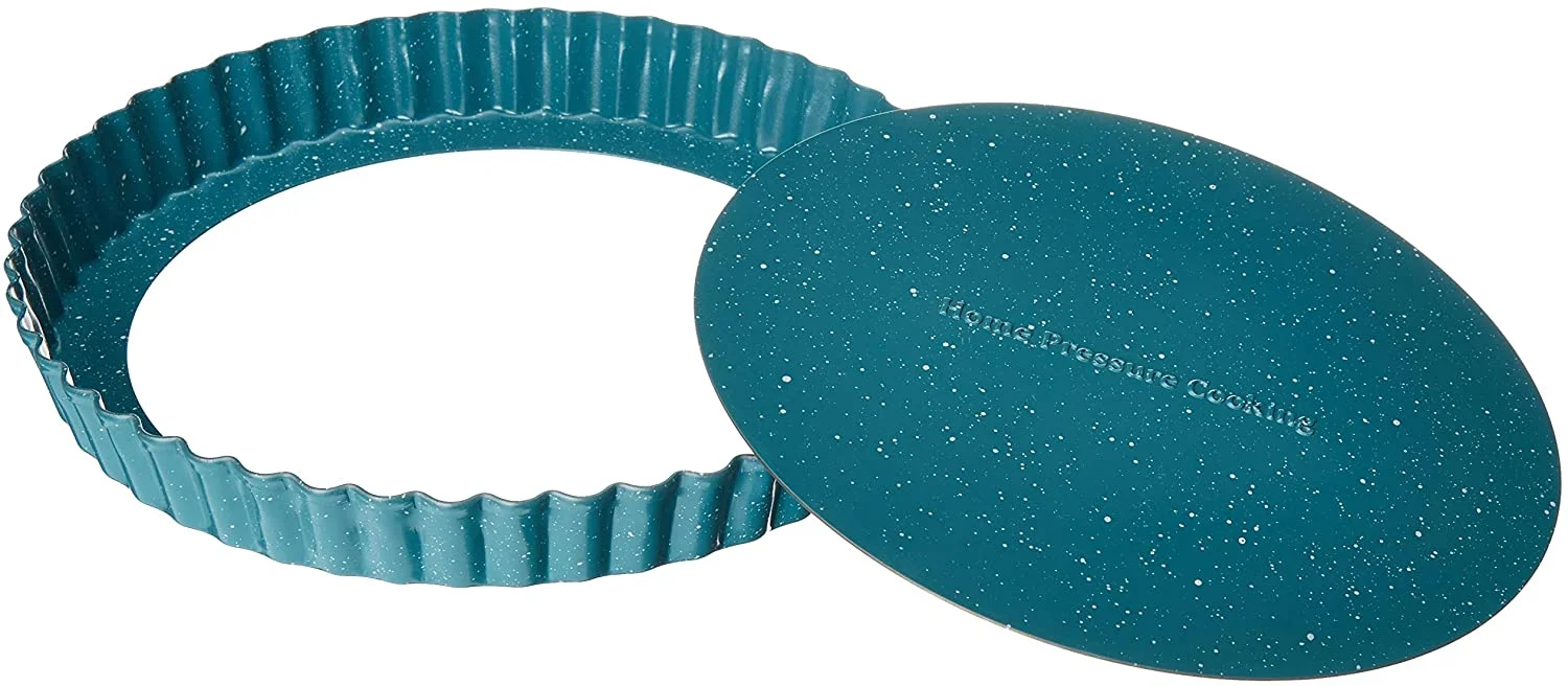 4-Piece Bakeware Bundle (Tart Pan, Loaf Pan, Charcuterie Board & Pizza Cutter)