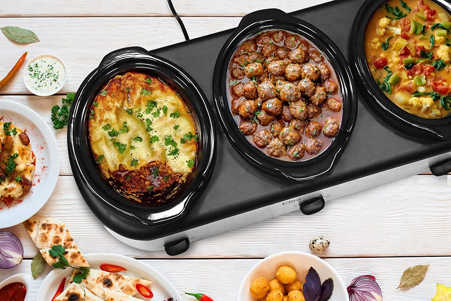 Elite Platinum 3 x 2.5Qt. Triple Slow Cooker EWMST-325FFP