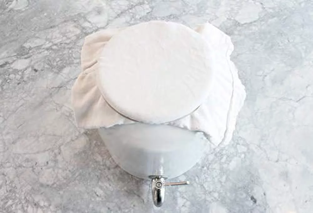 Humble House SAUERKROCK TAP Kombucha Crock with Stainless Steel Spigot - 5 Liter (1.3 Gallon) Ceramic Jar in Natural White for Continuous Brewing