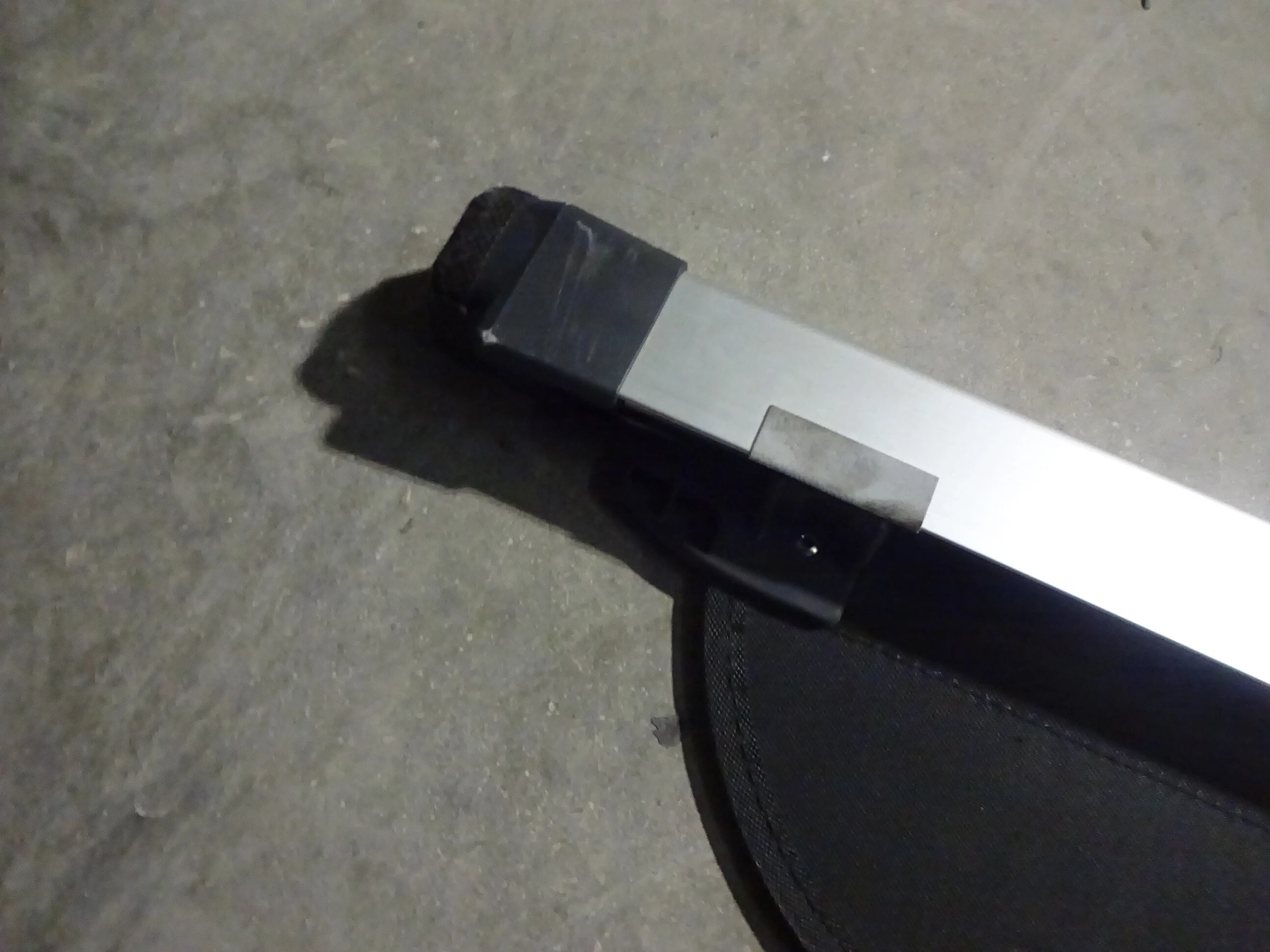 Pre-Owned 2019 Subaru XV Crosstrek Rear Black Retractable Cargo Cover OEM (Good)