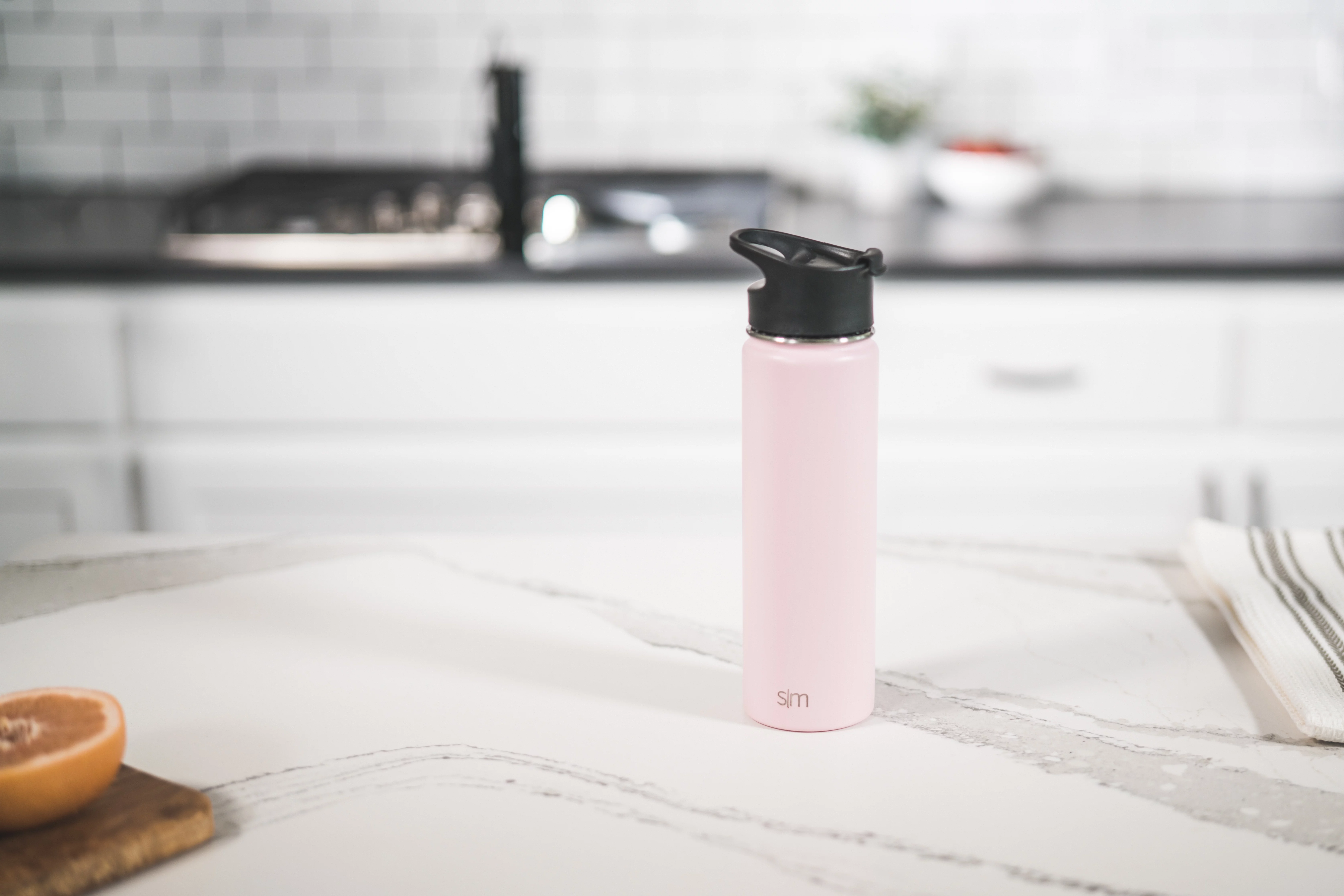 Simple Modern 22 fl oz Insulated Stainless Steel Summit Water Bottle with Straw and Chug Lid | Tuxedo