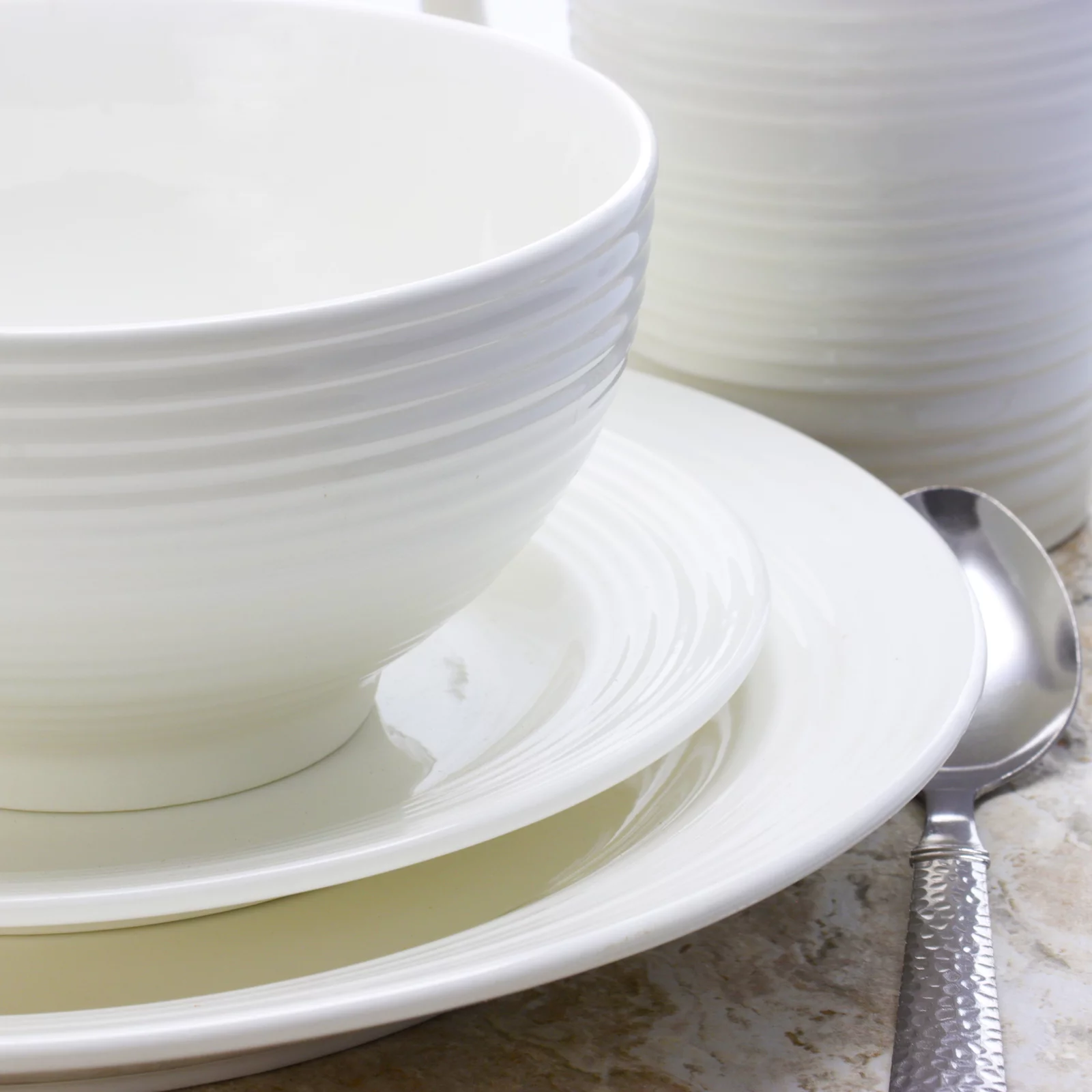 Gibson Amelia Court 16 Piece Dinnerware Set in Embossed White