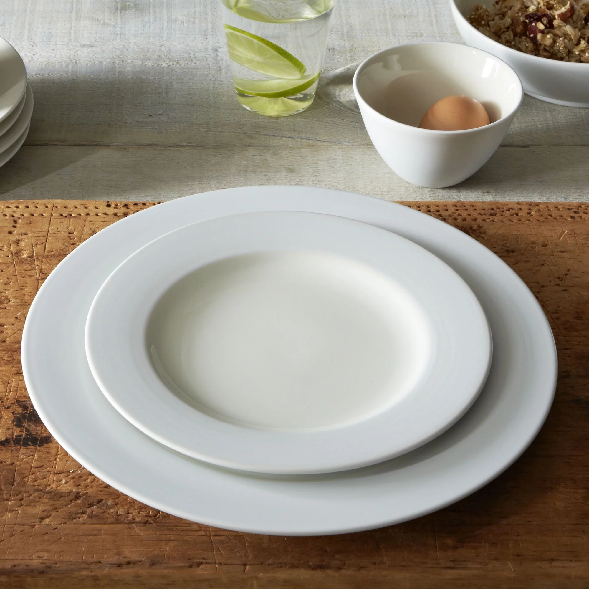 Noritake Colorwave White Round Rim Platter