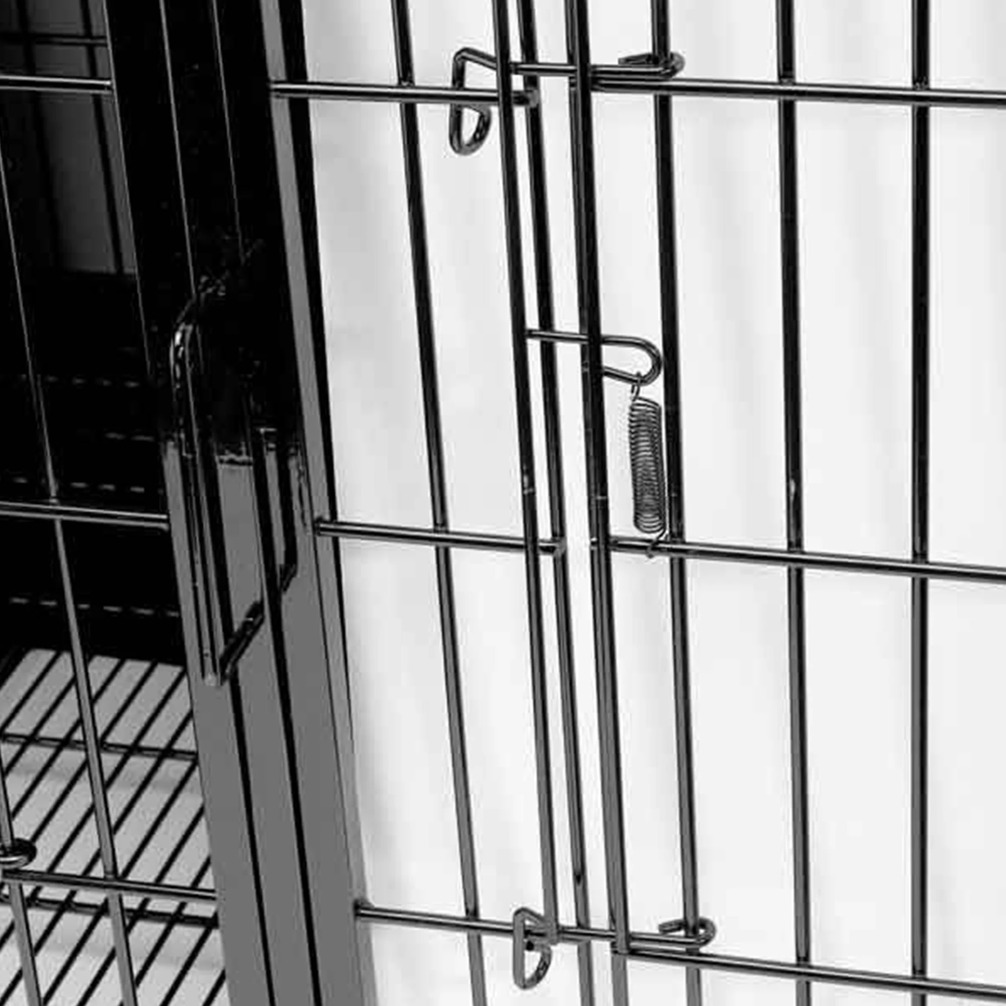 Pro Select Steel Modular Cage with Plastic Tray, Black