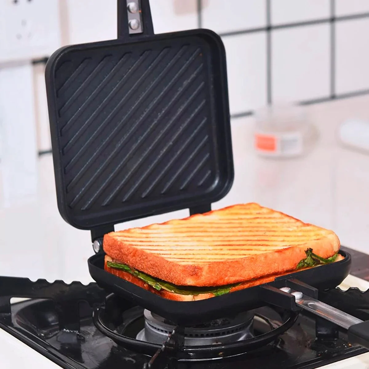 Double Side Bread Frying Pan NonStick Barbecue Plate Multiple Purposes Sandwich Toaster Mold Heat-resistant Toastie Waffle Maker black