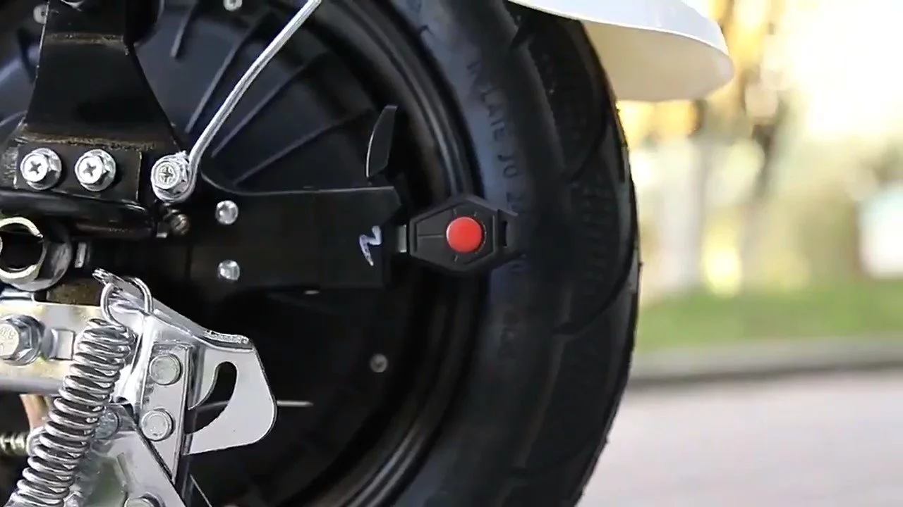 Tiger Jet 500W 48V Electric Scooter With Remote Start, 2 Seats And Detachable Battery Compartment (Updated Version)