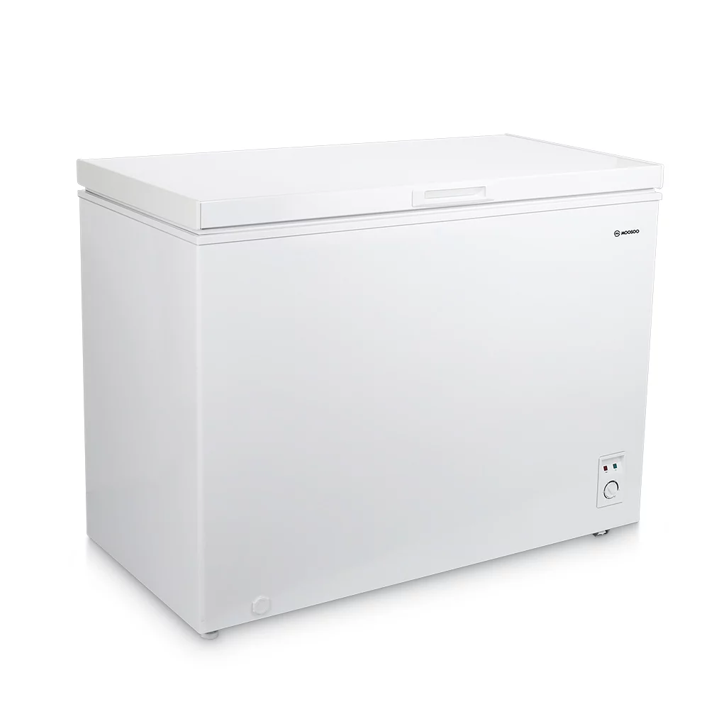 MOOSOO 7 Cu ft Chest Freezer, Energy Saving Compact Deep Fridge, Adjustable Temperature, Removable Baskets