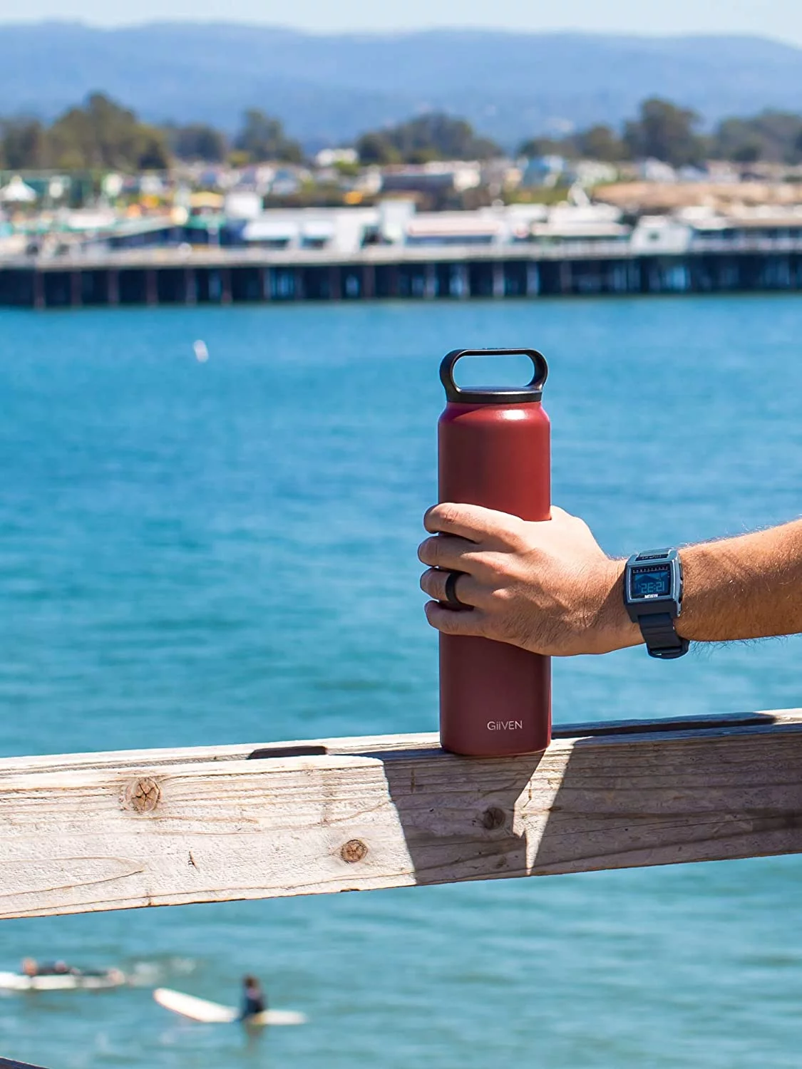 GiiVEN 32 oz. Bottle Lava Red