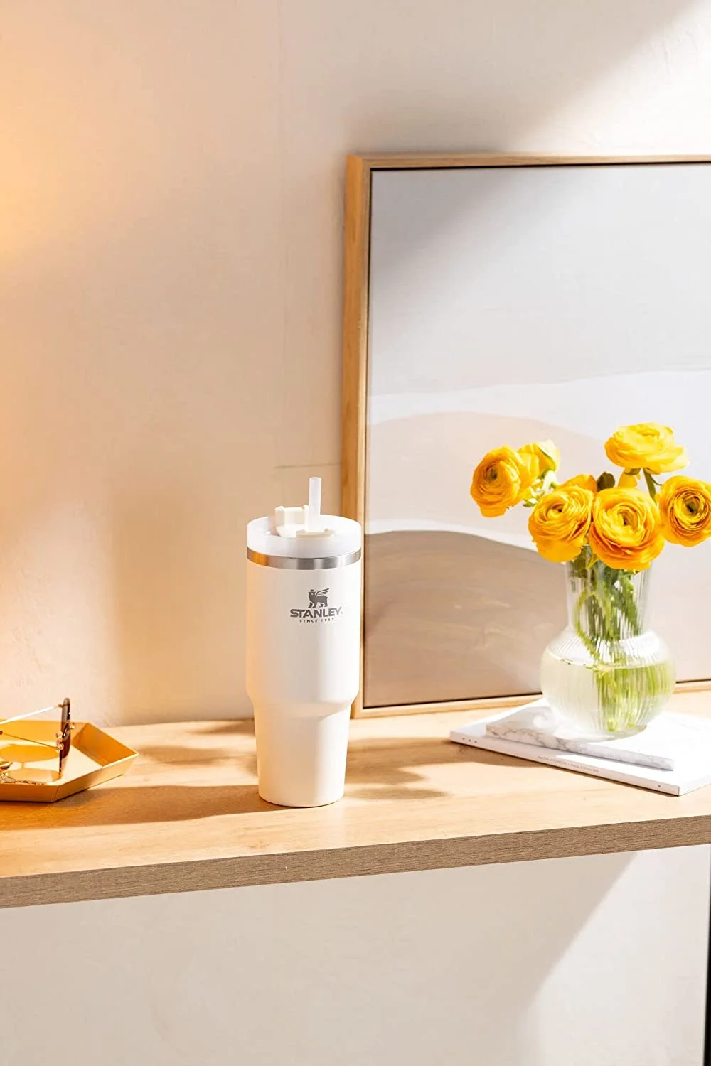 Stanley The Quencher H2.0 FlowState™ Tumbler | 30 OZ - Cream