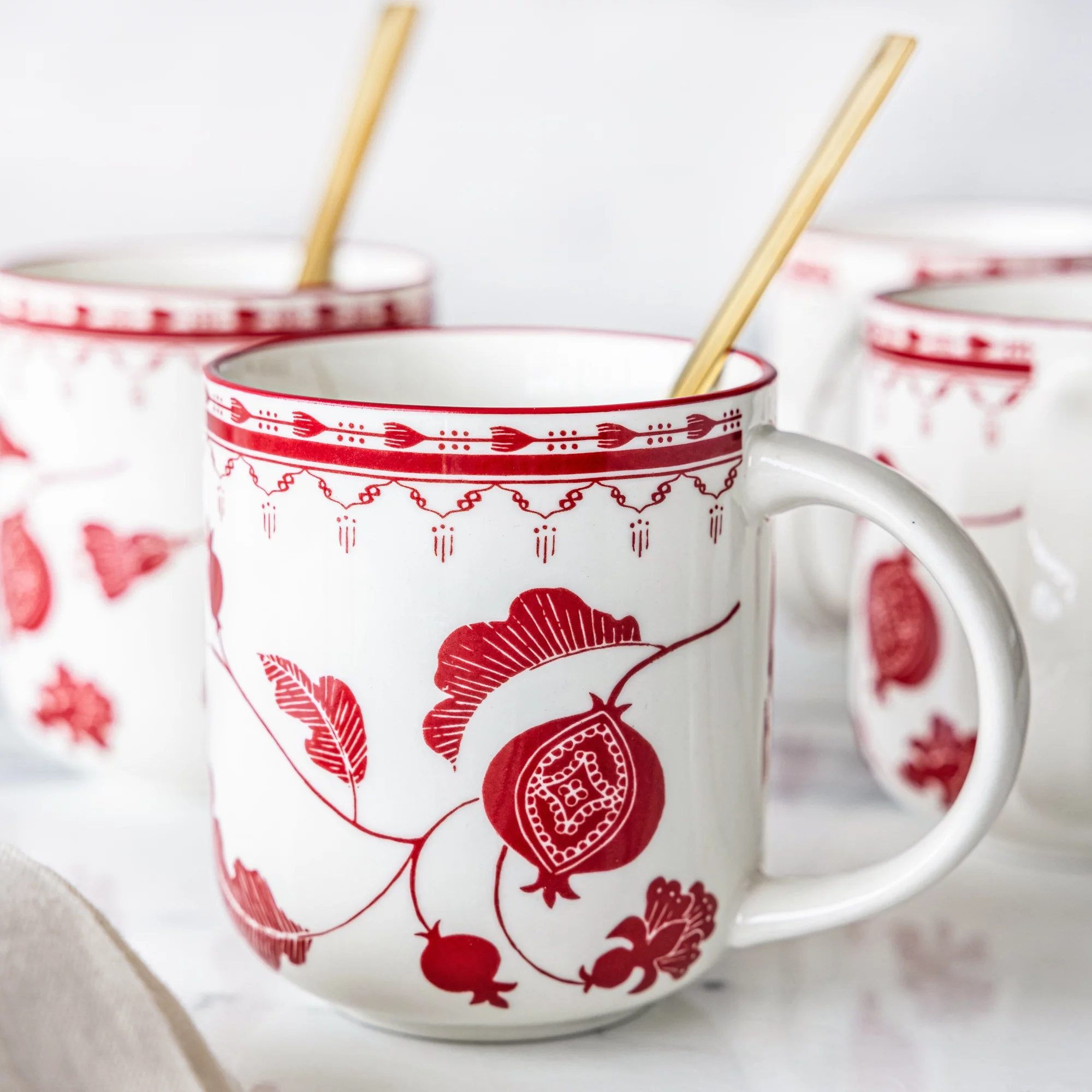 Sofia Home Red Set of 4 Stoneware Mugs