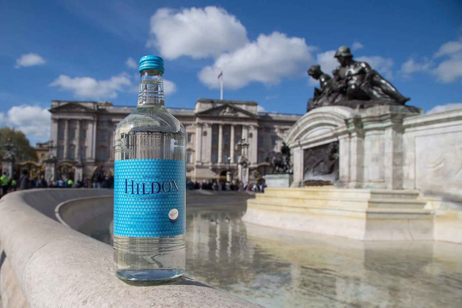 Hildon - Delightfully Still (Non-Sparkling) Natural Mineral Water, 11.2 fl oz (6 Glass Bottles)